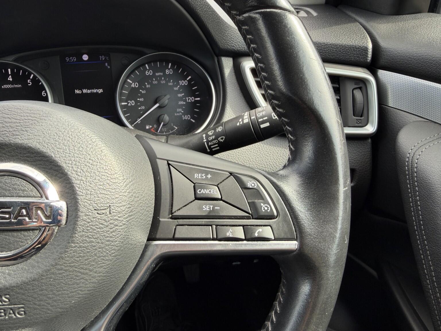 Nissan Qashqai view 25