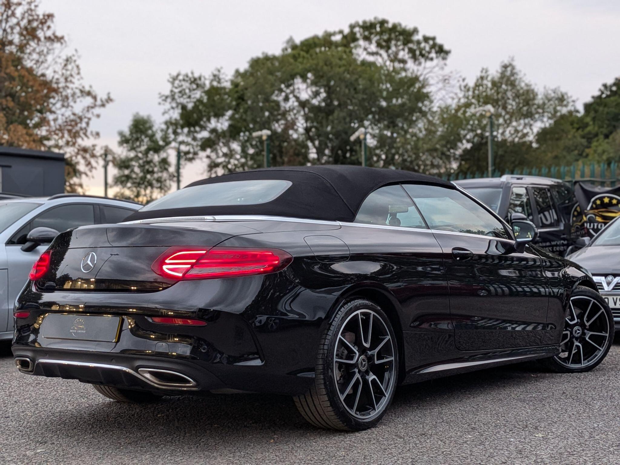 Mercedes-Benz C Class view 11