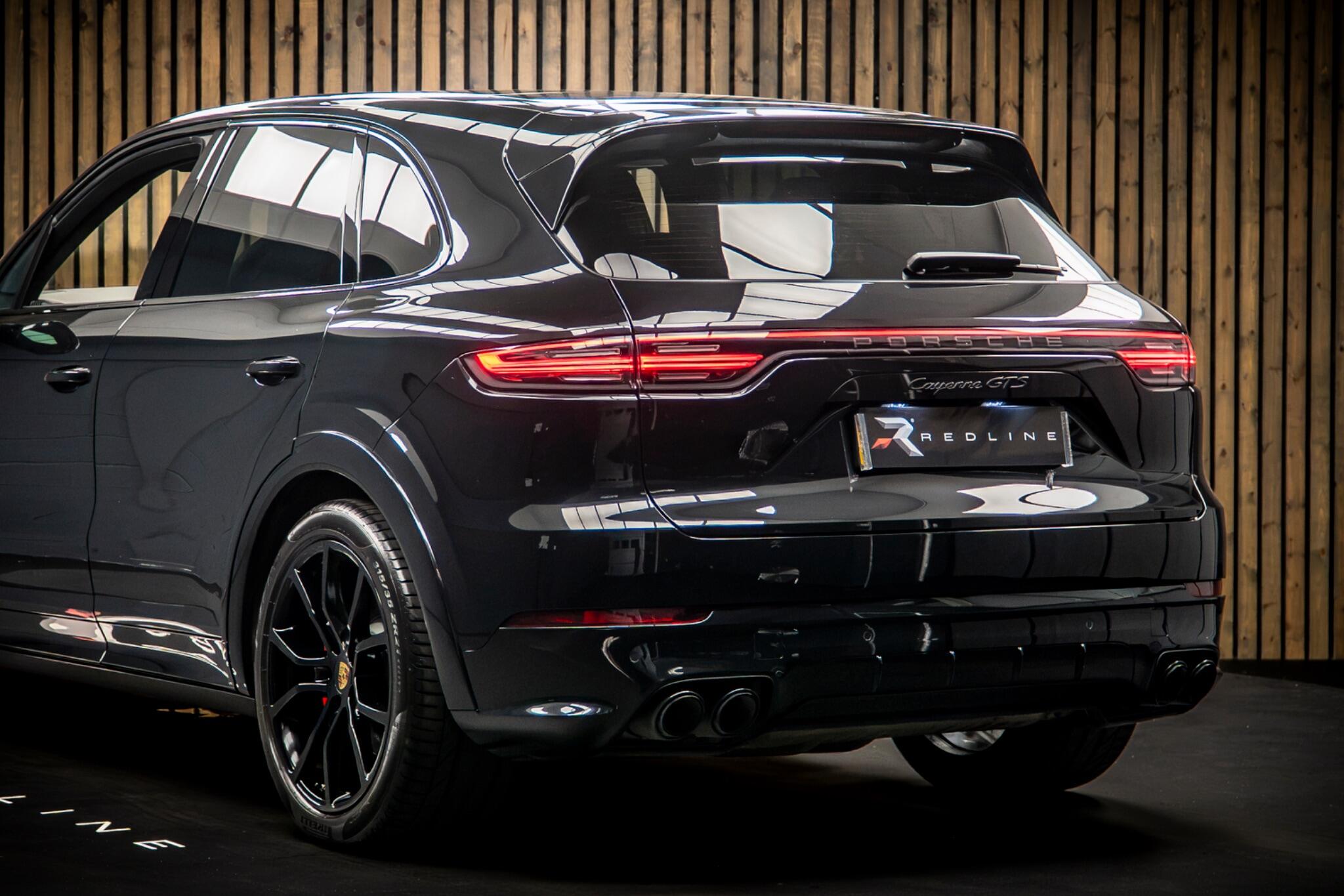 Porsche Cayenne view 20