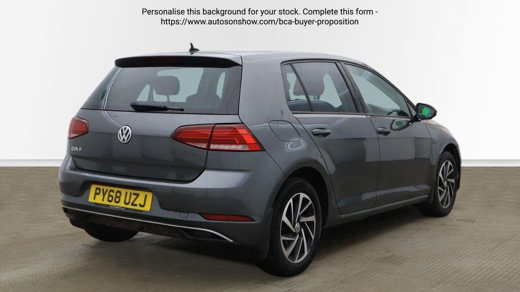 Volkswagen Golf view 5