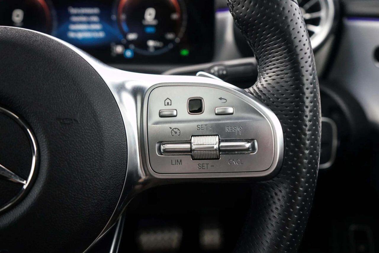 Mercedes-Benz Cla view 32