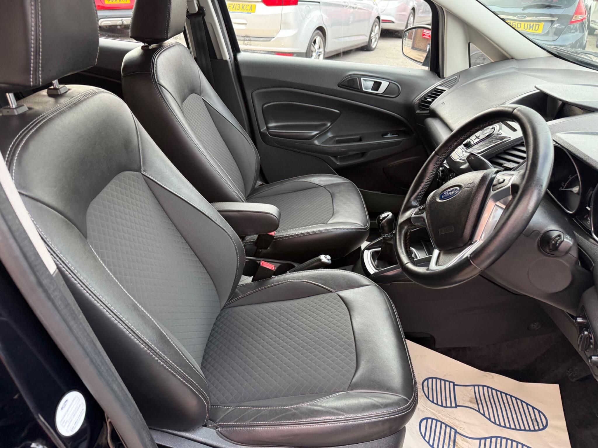Ford Ecosport view 14