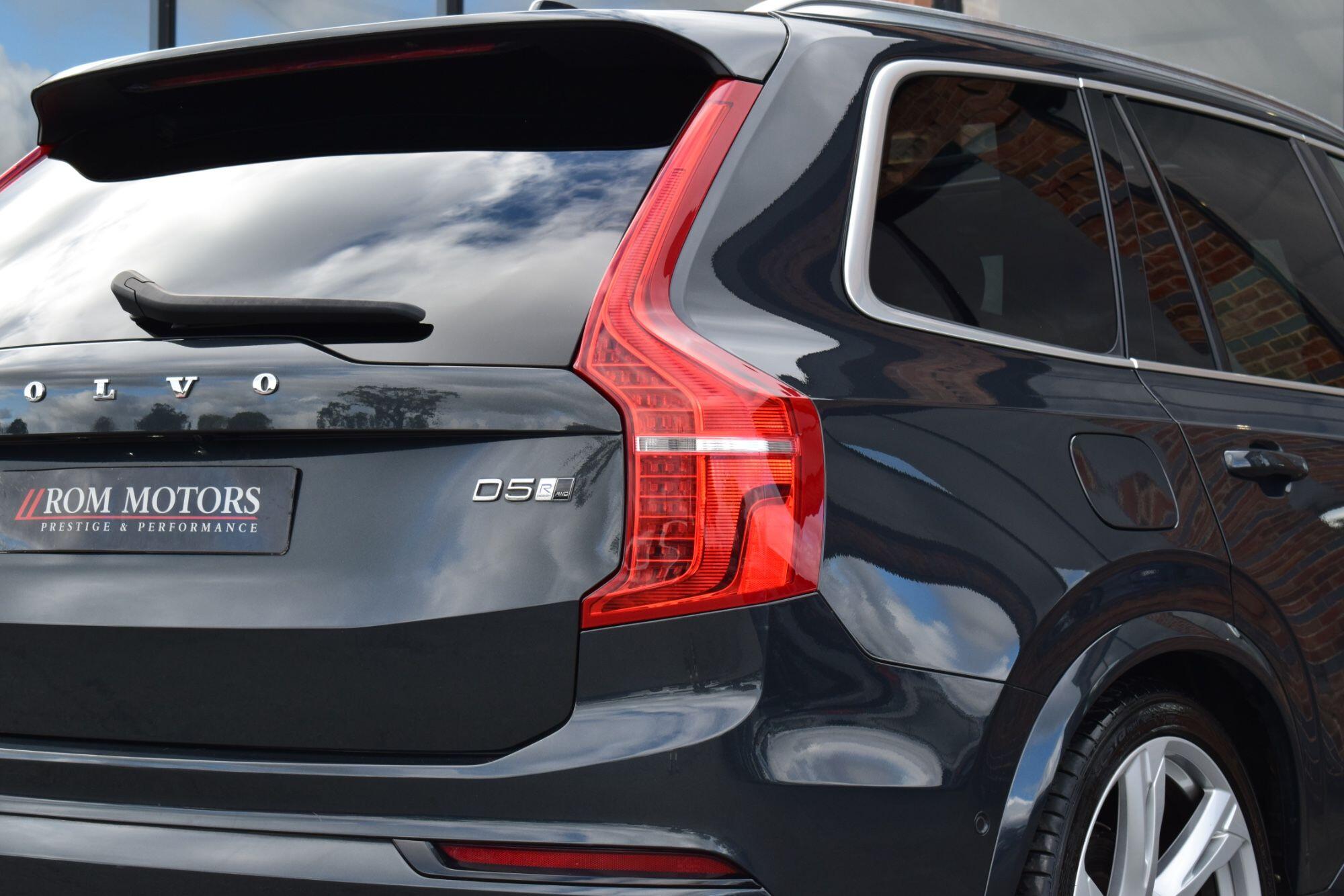 Volvo XC90 view 47