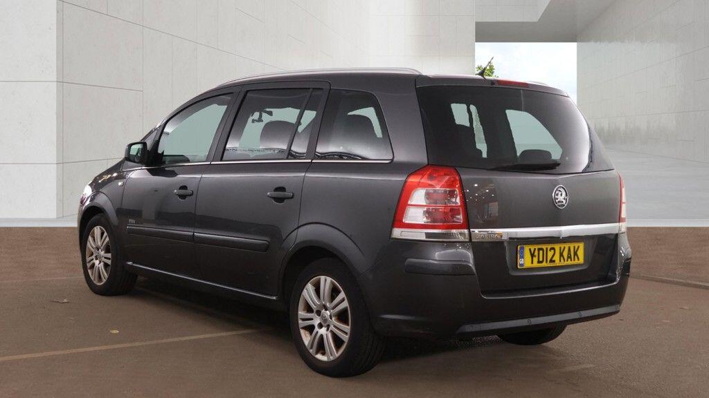 Vauxhall Zafira view 4