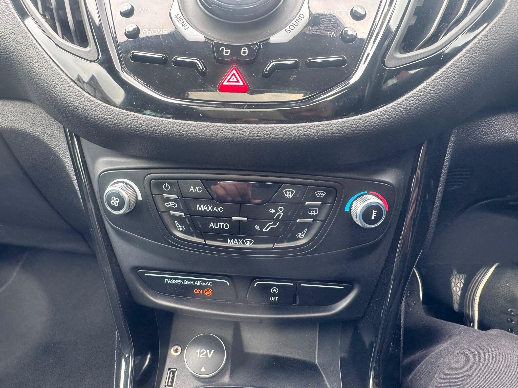 Ford B-Max view 34