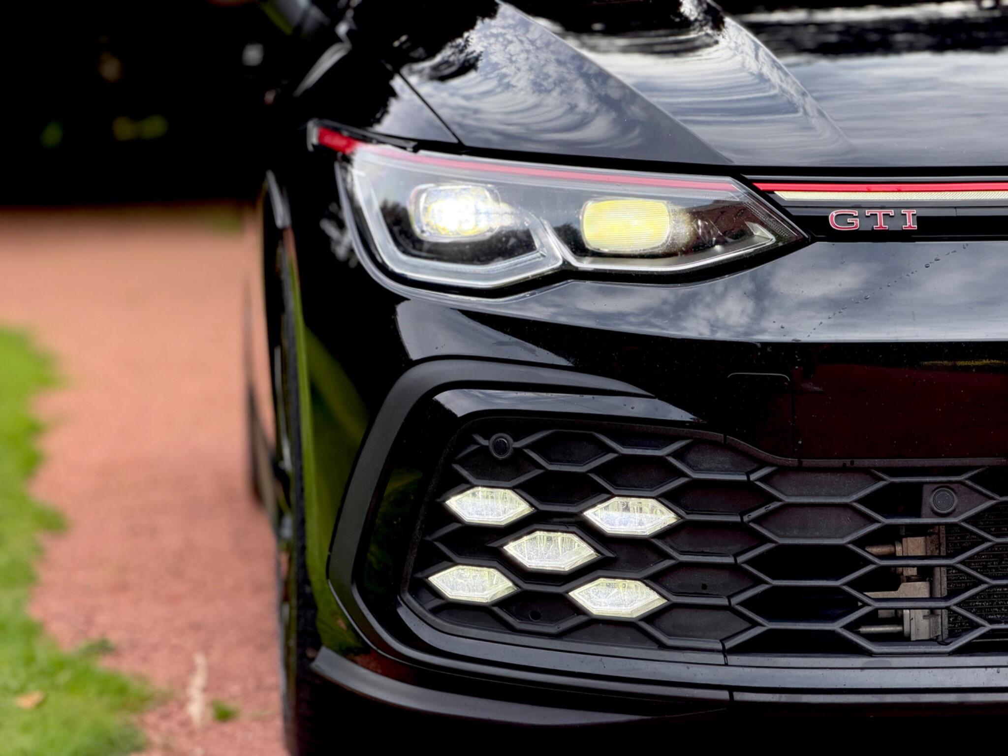 Volkswagen Golf view 13