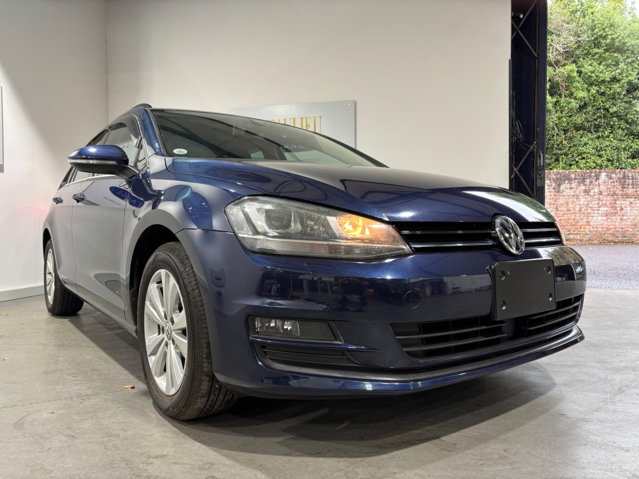 Volkswagen Golf view 7