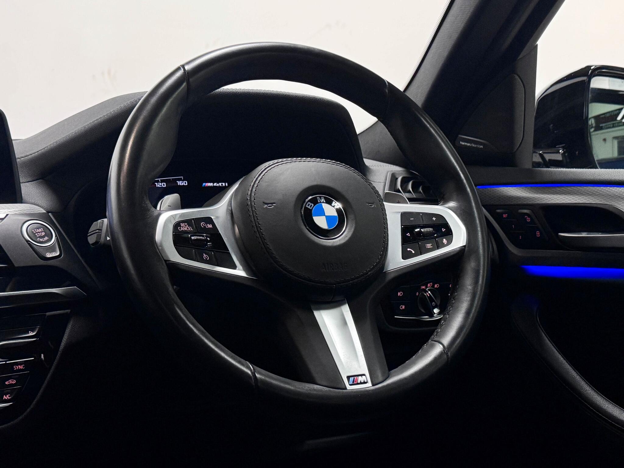 BMW X4 view 14