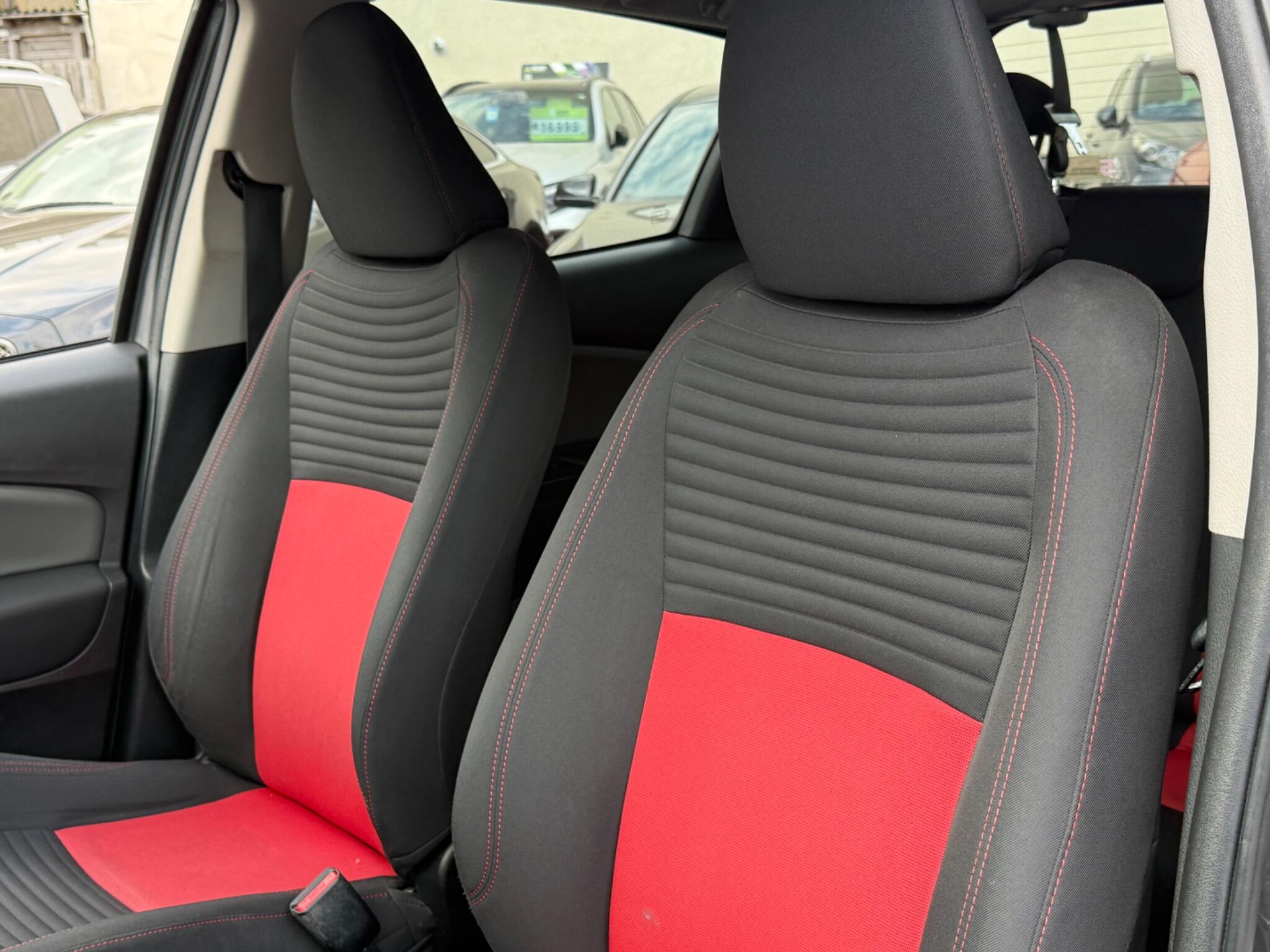 Toyota Yaris - Image 46