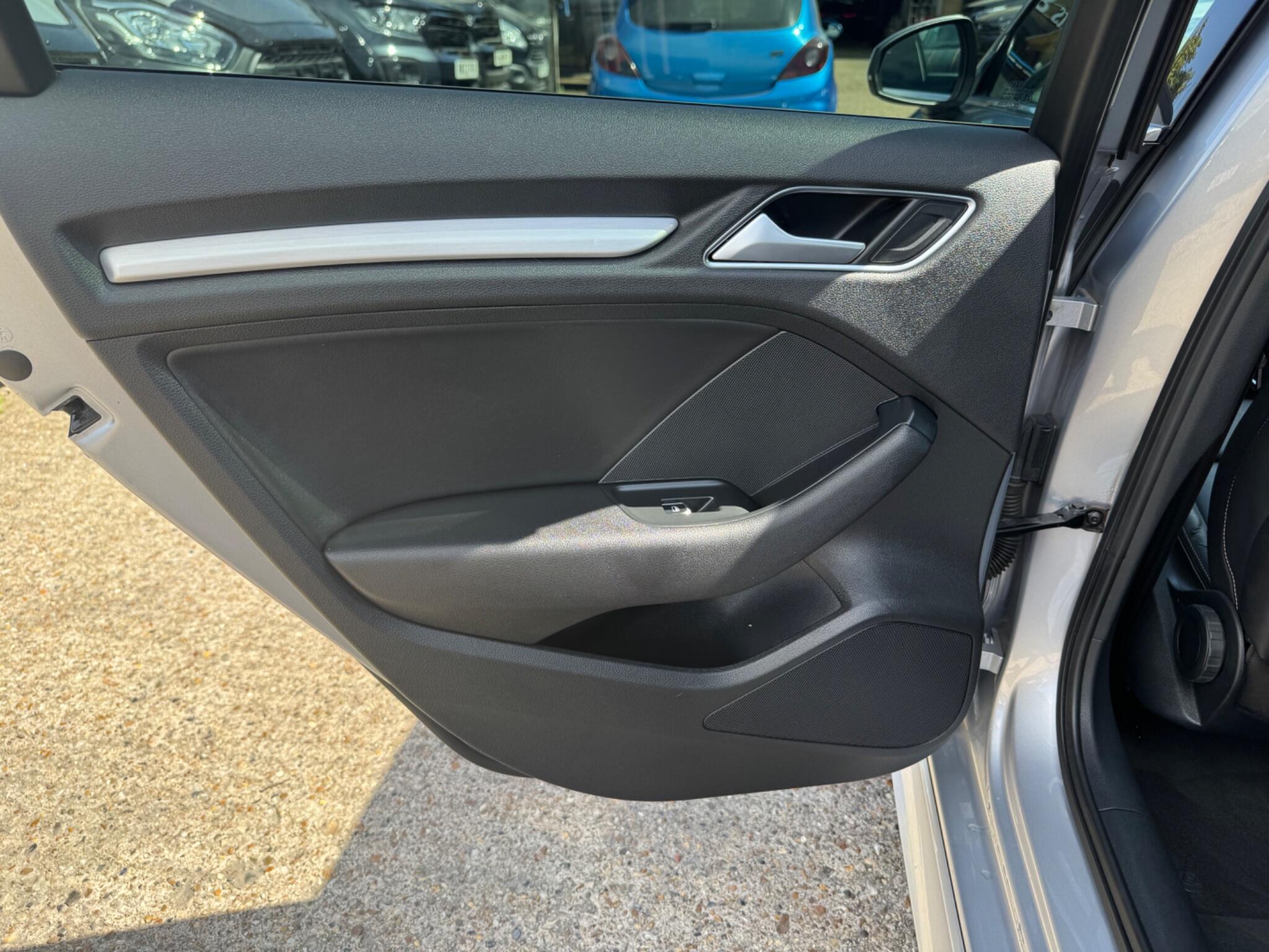 Audi S3 view 18