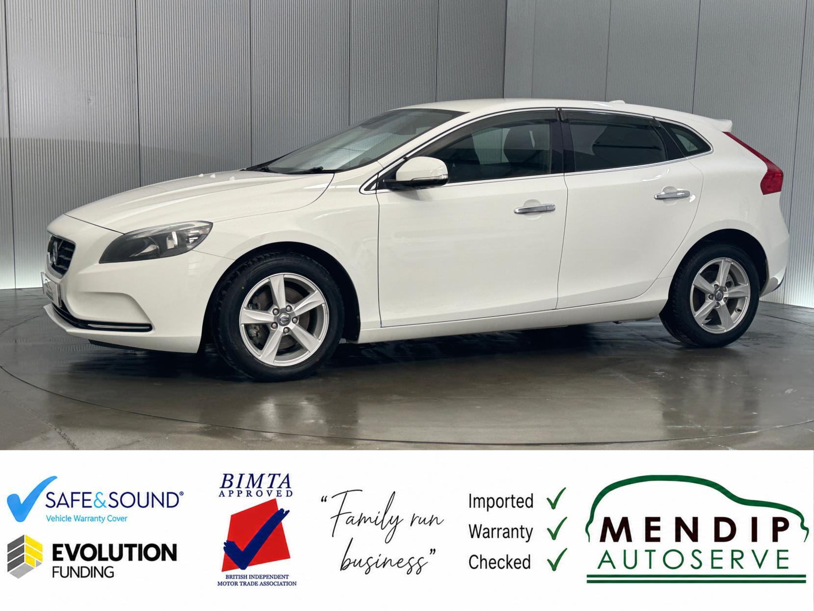 Volvo V40 view 5