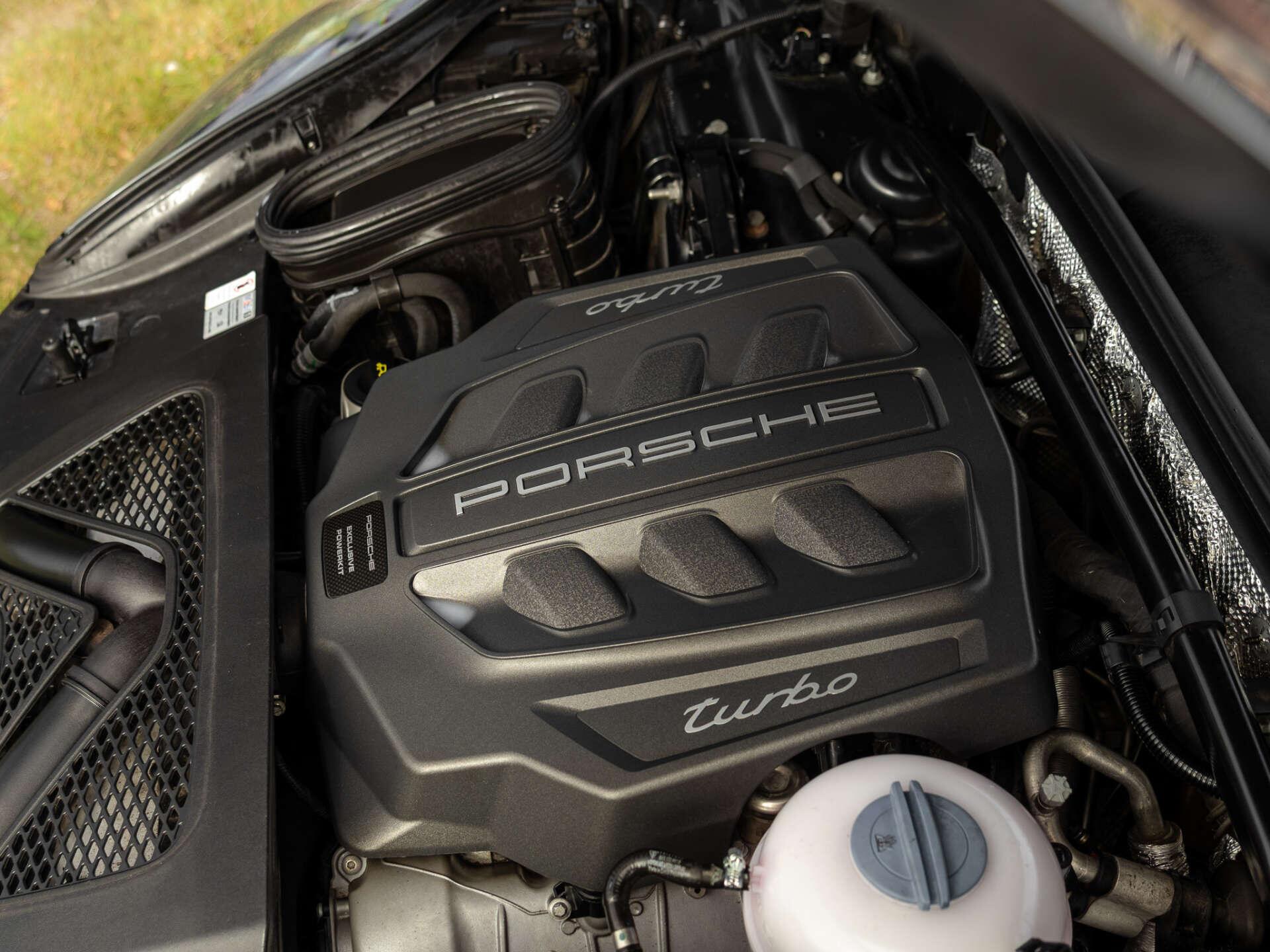 Porsche Macan view 5