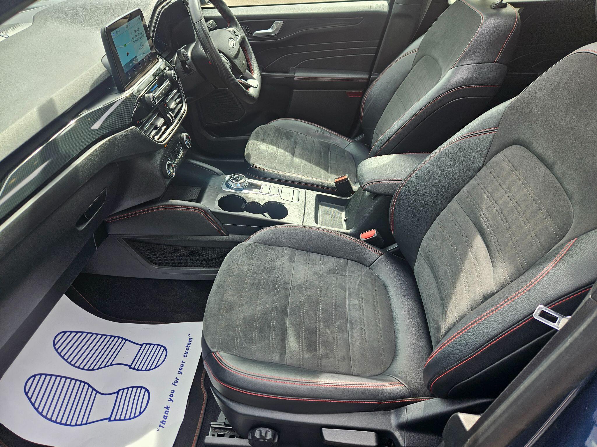 2022 Ford Kuga image 18