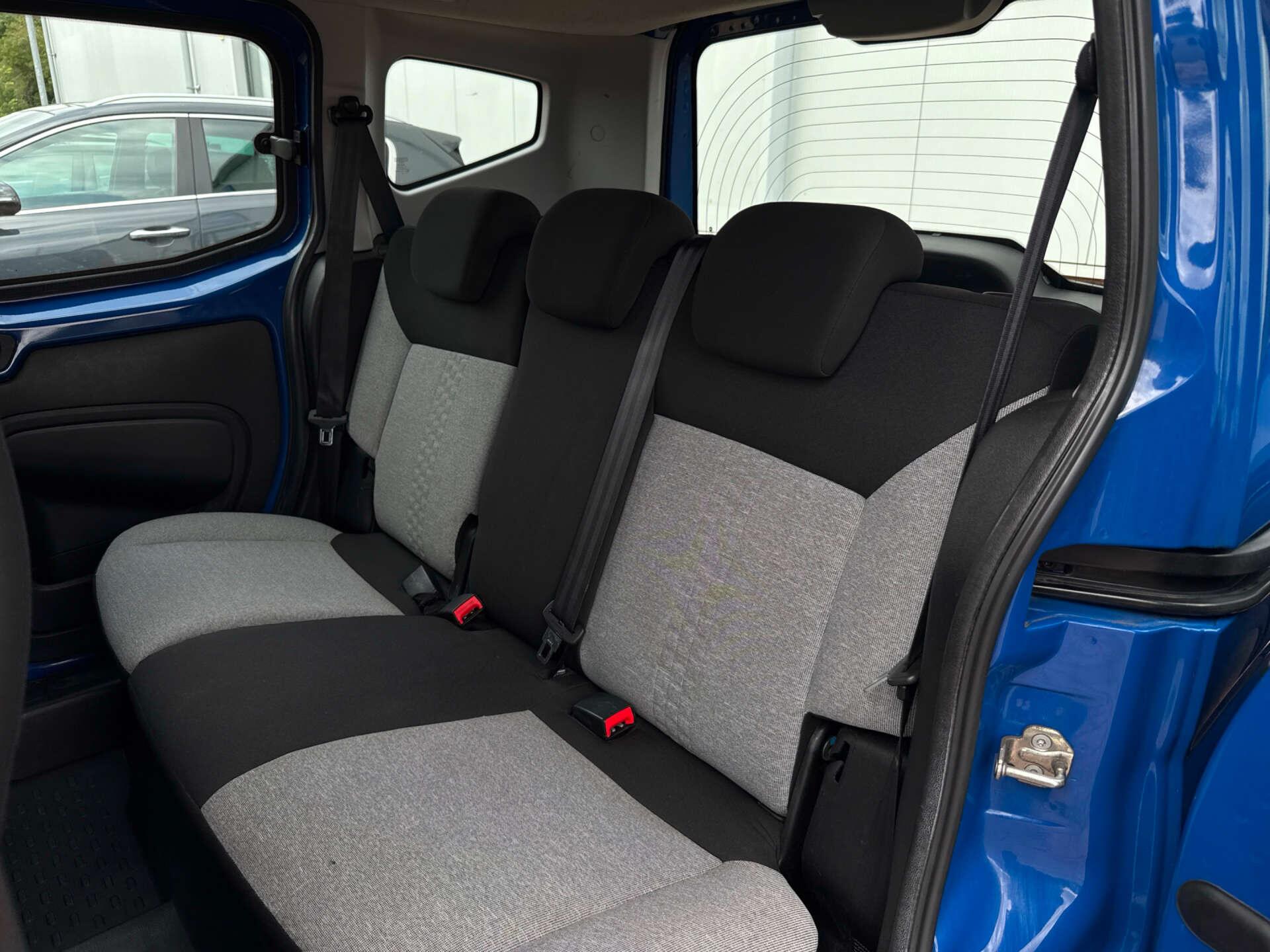 Fiat Qubo view 38