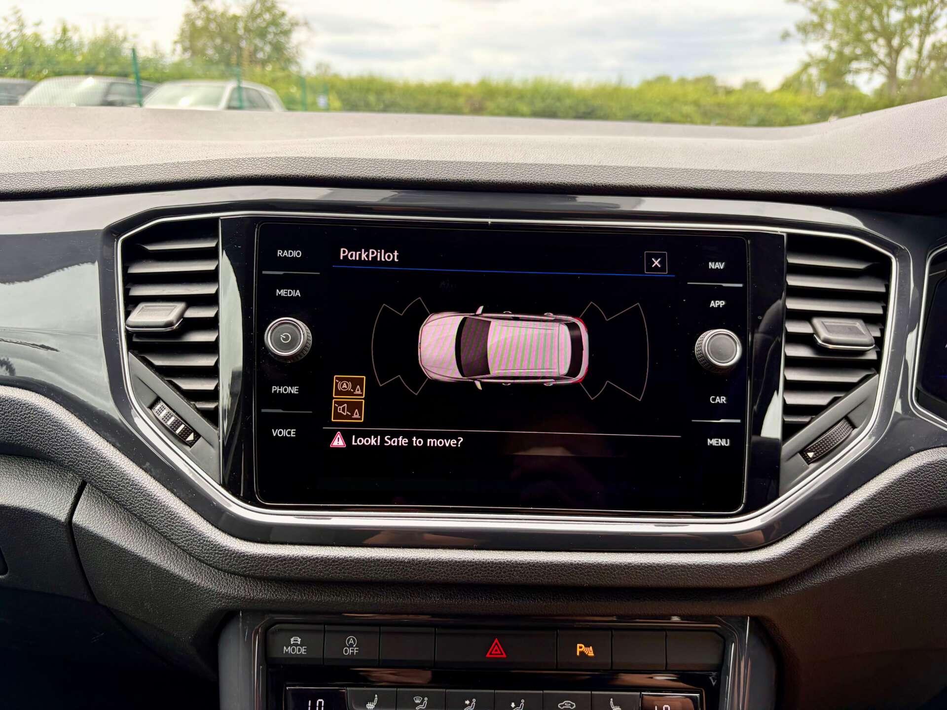 Volkswagen T-Roc view 48