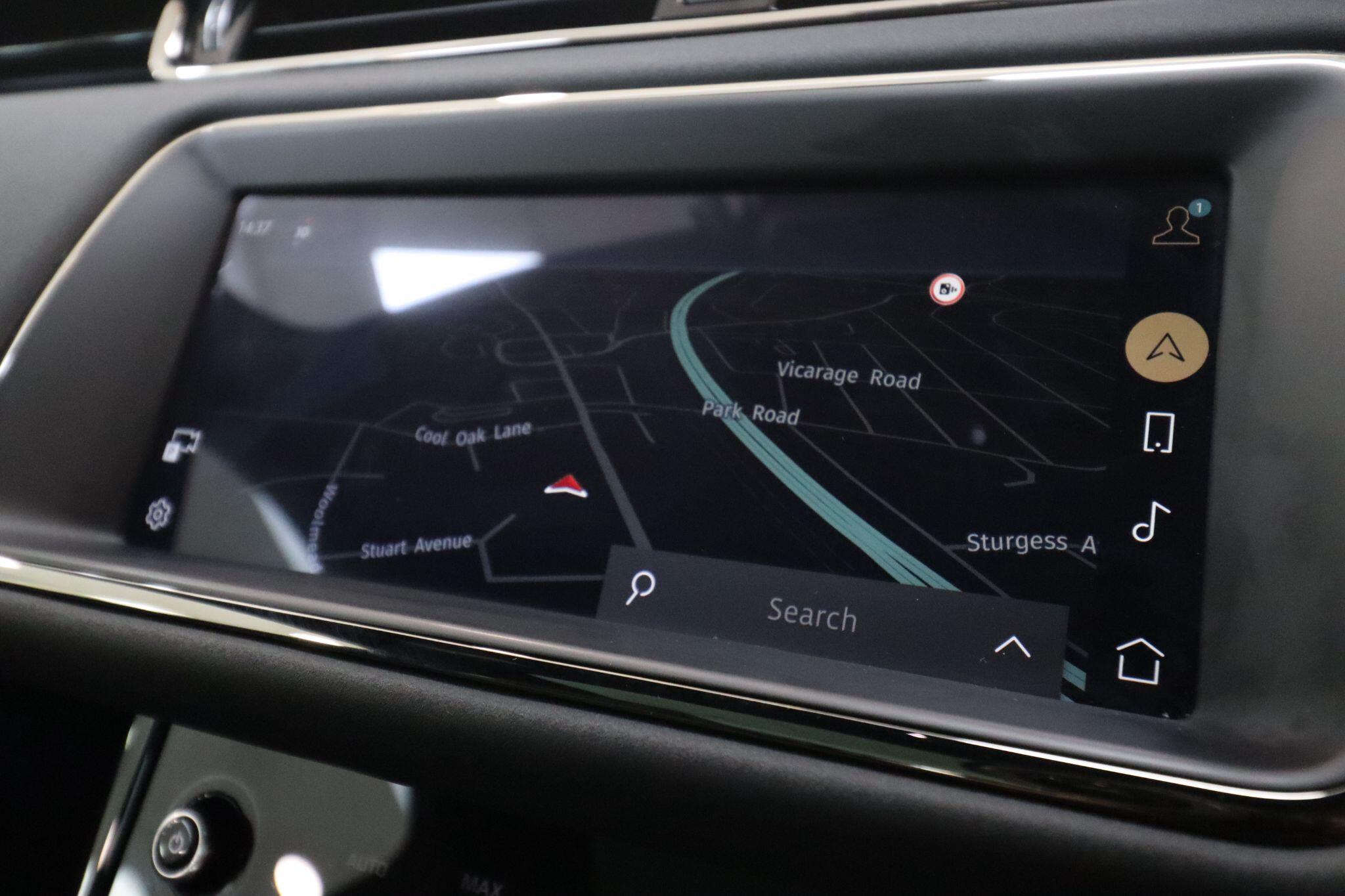 Land Rover Range Rover Evoque view 25