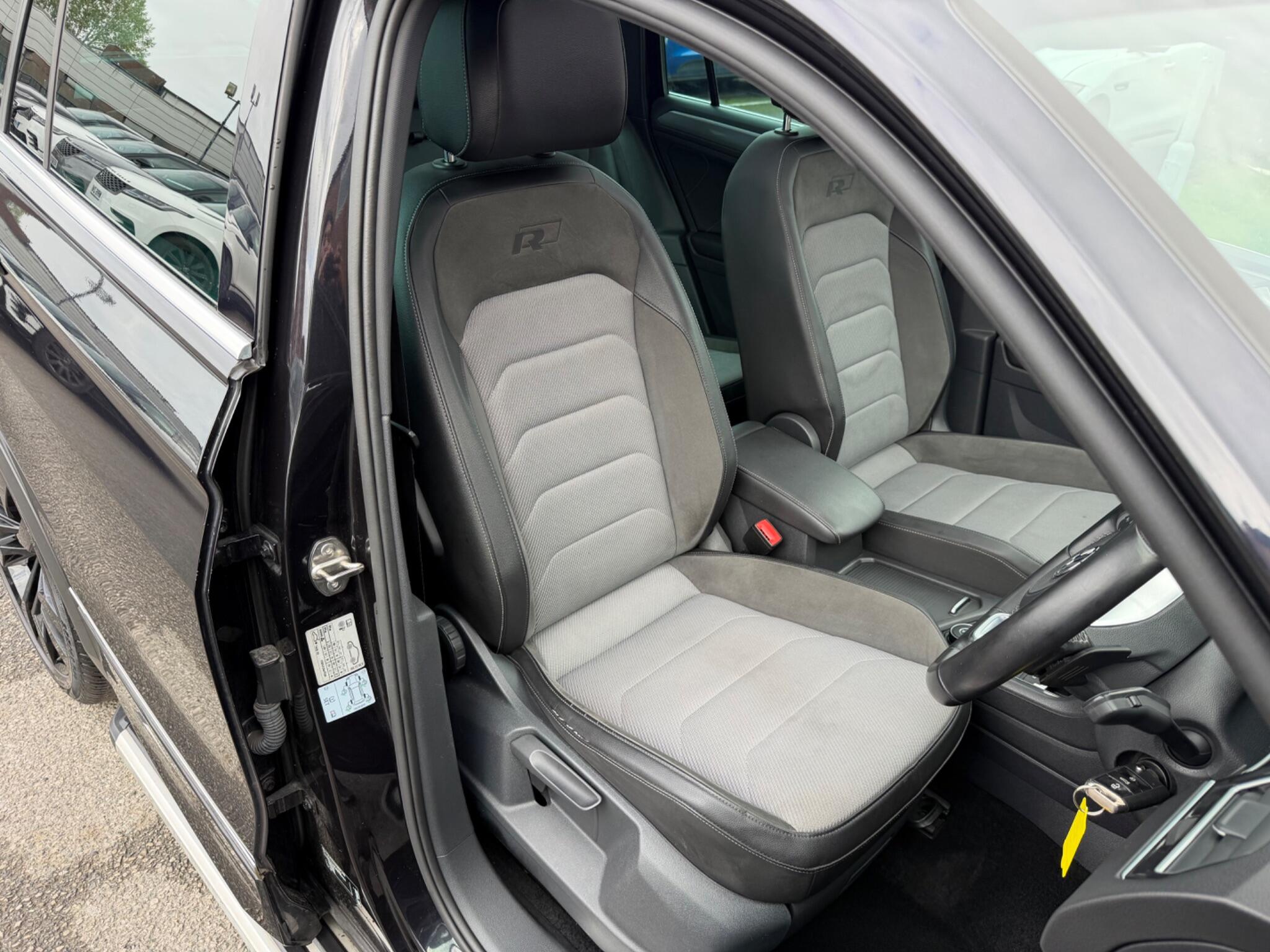Volkswagen Tiguan view 18