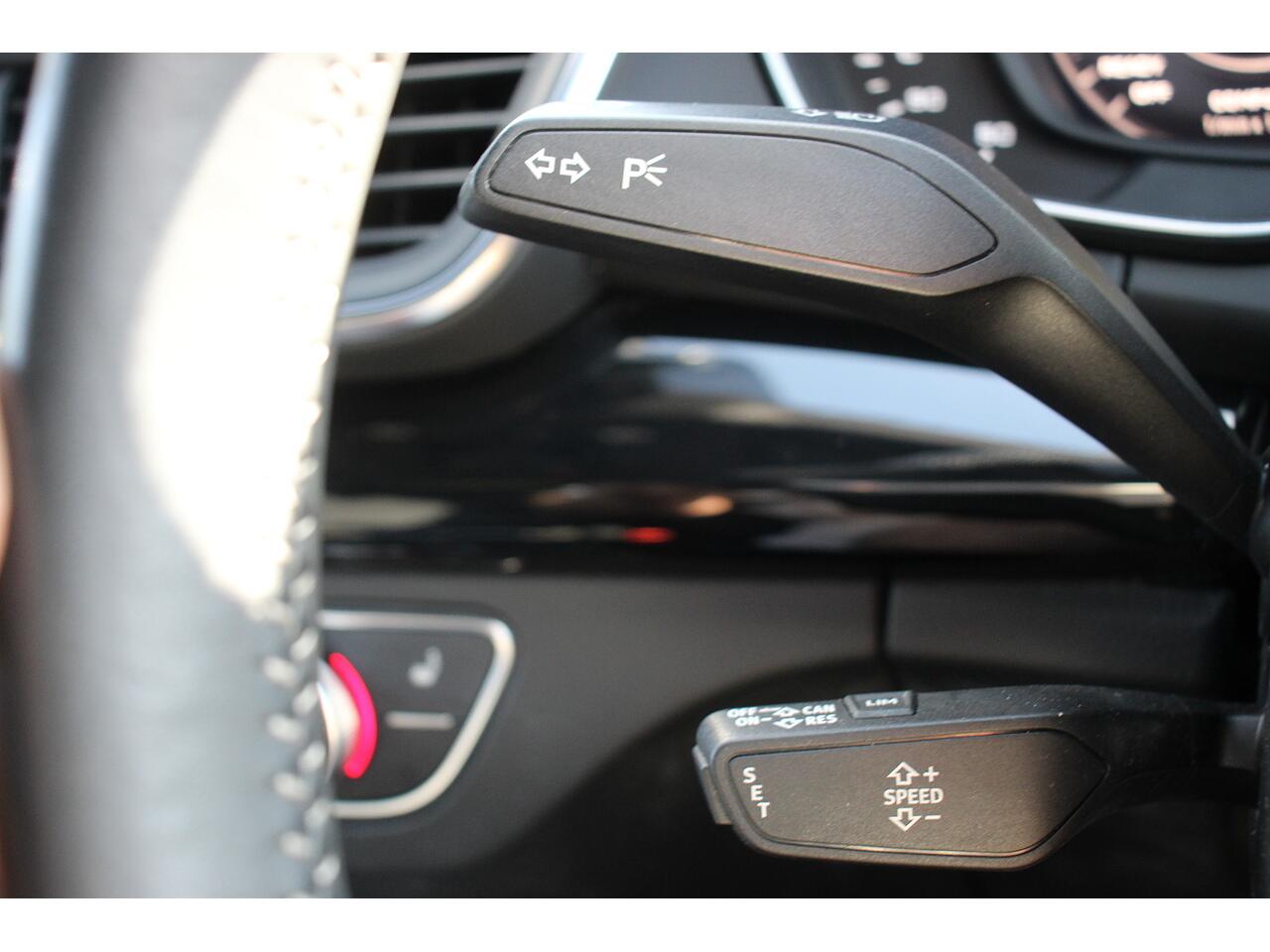 Audi Q5 view 26