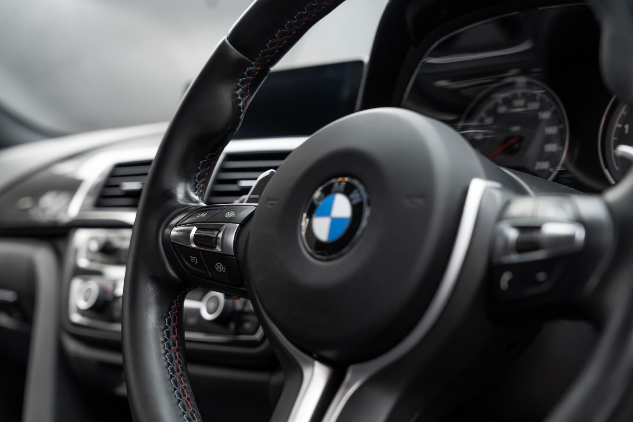 BMW M4 view 33
