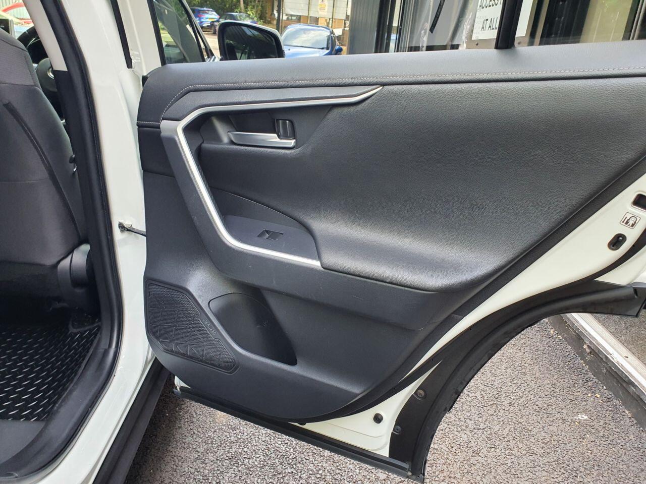Toyota Rav4 view 18