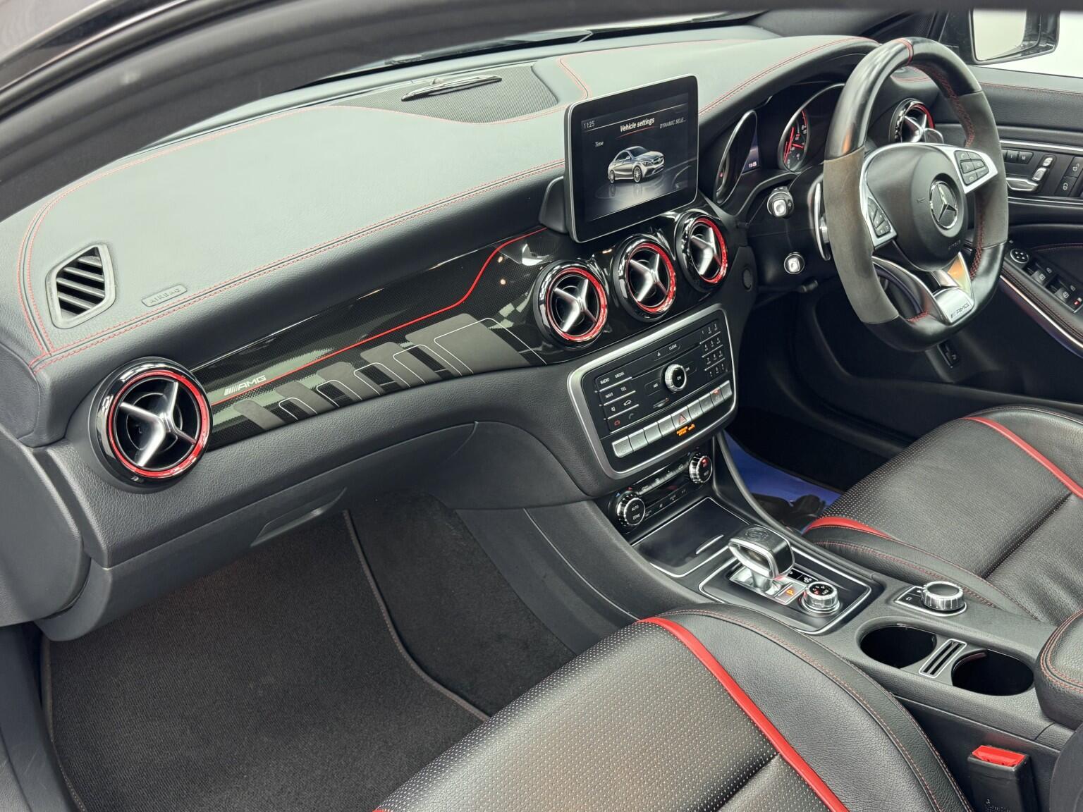 Mercedes-Benz Cla view 11