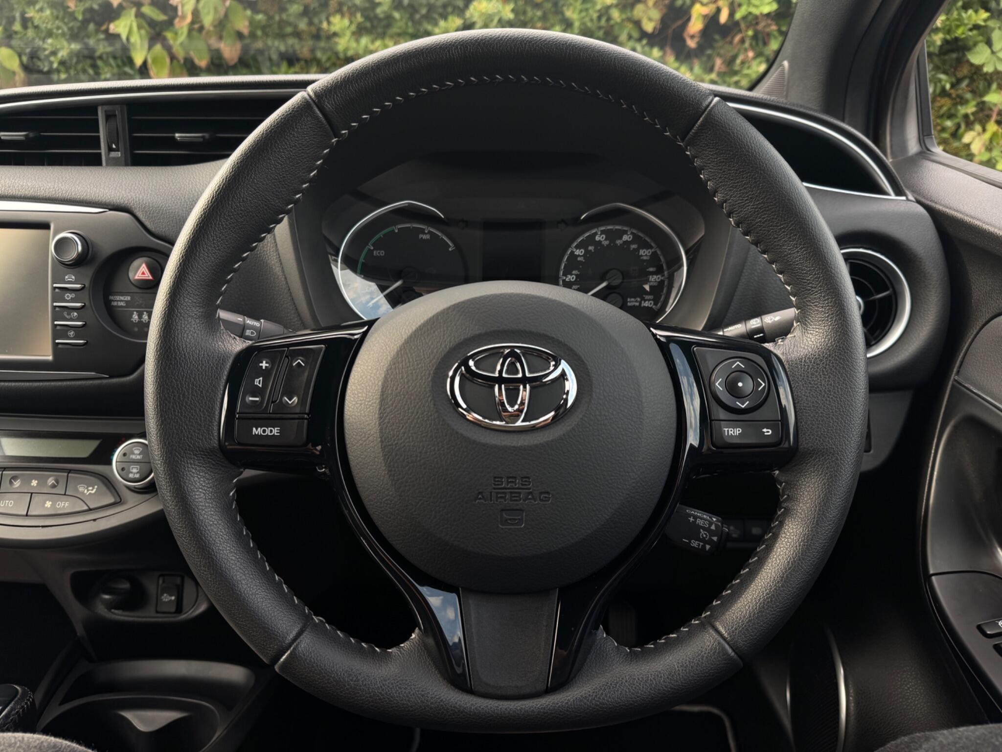 Toyota Yaris view 23