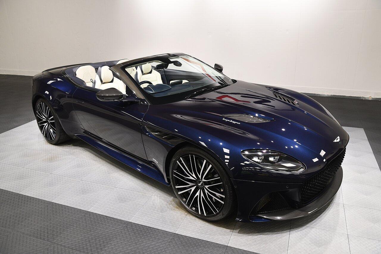 Aston Martin DBS view 29