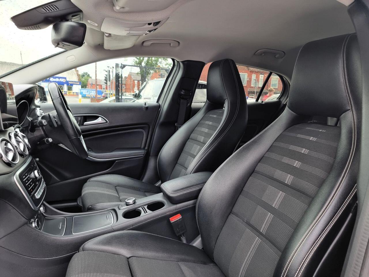 Mercedes-Benz Gla view 10