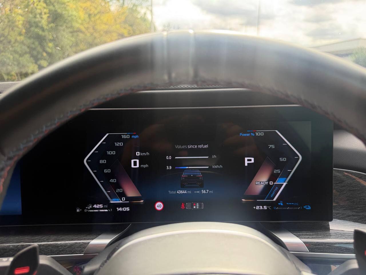 BMW 7 Series view 50