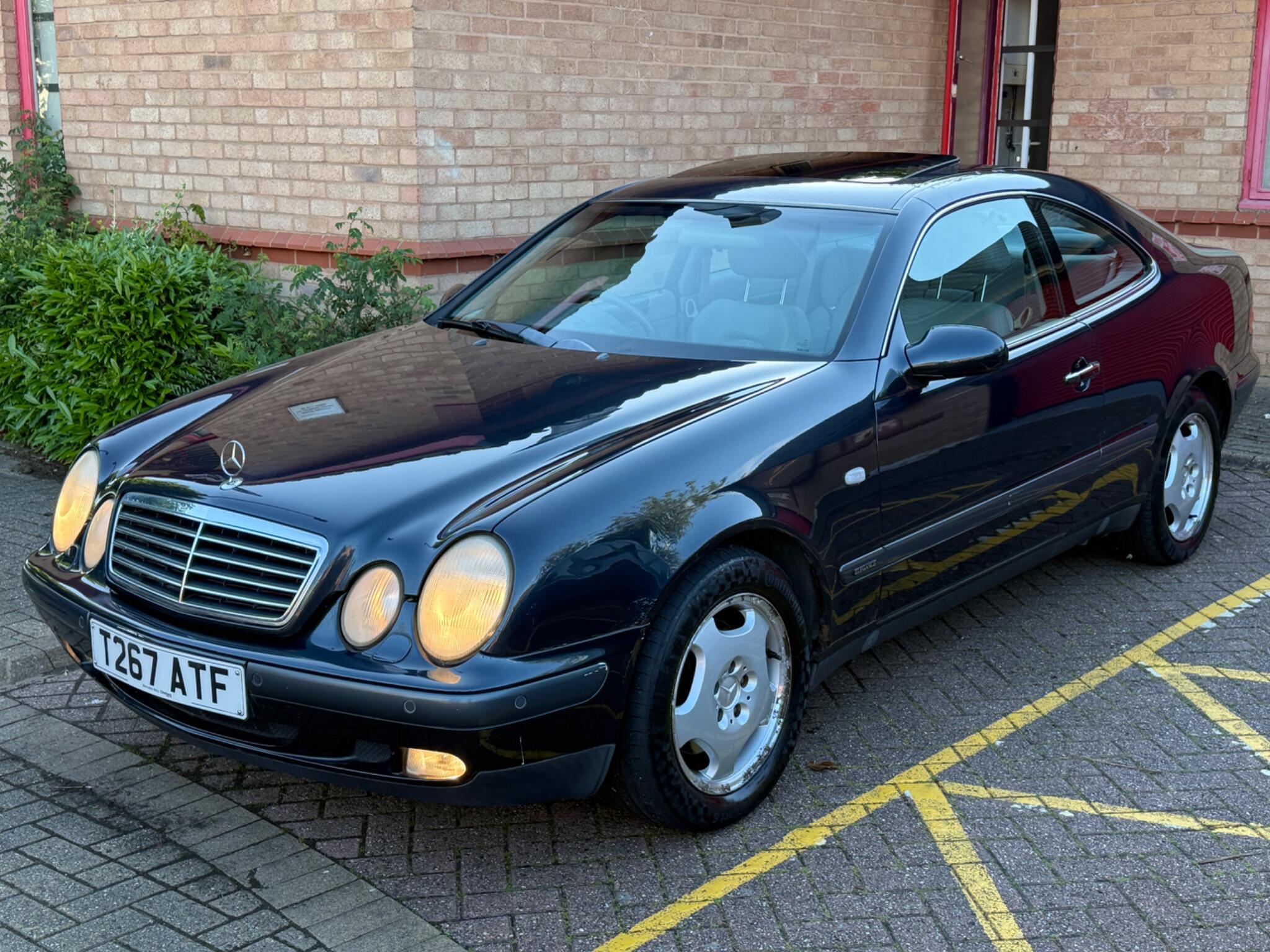 Mercedes-Benz CLK - Image 3