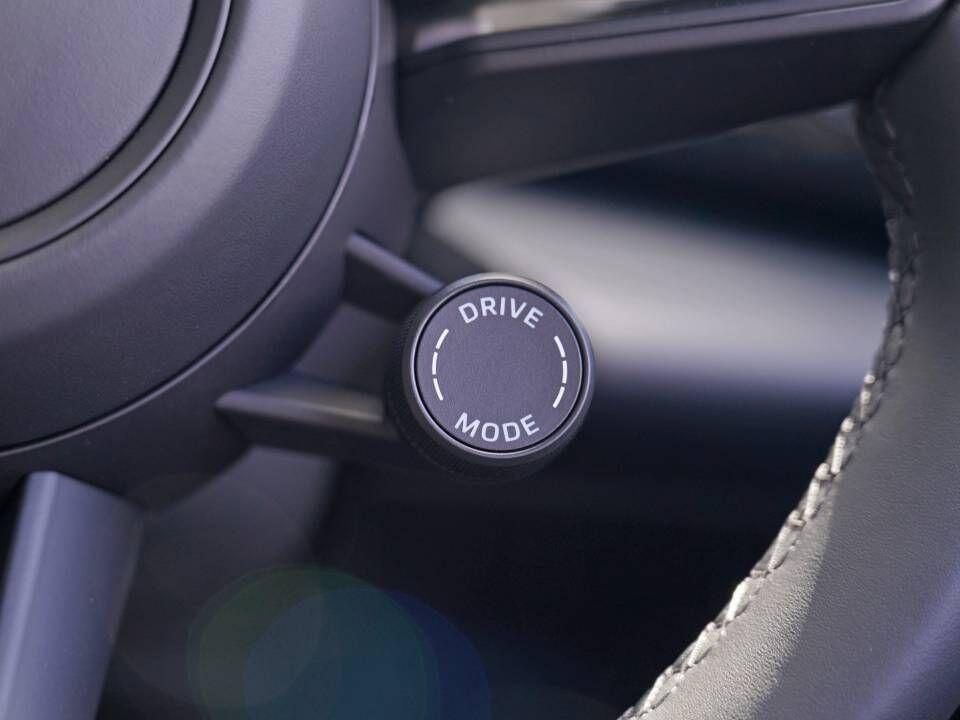 Porsche Macan view 56