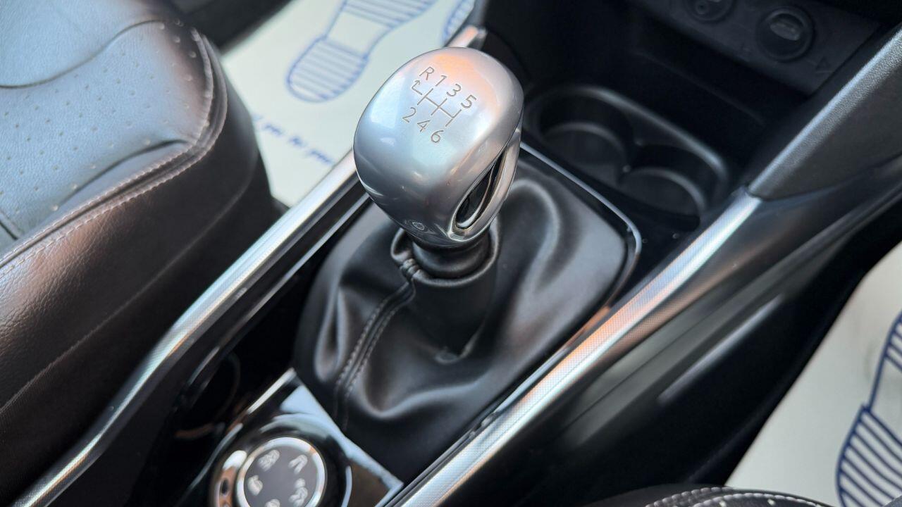 Peugeot 2008 view 25