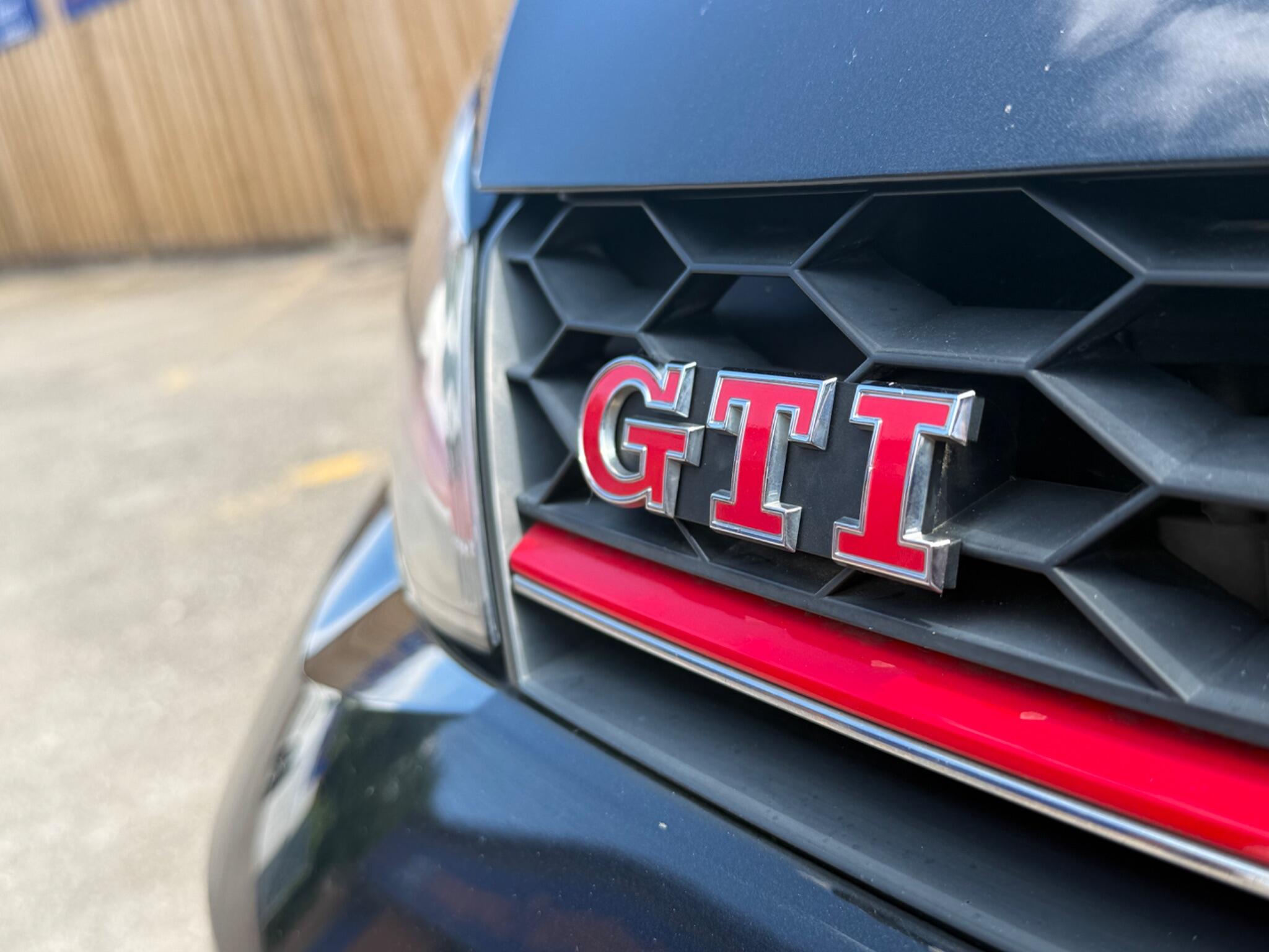 Volkswagen Golf view 15