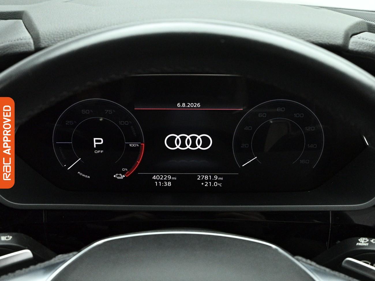 Audi E-Tron view 12
