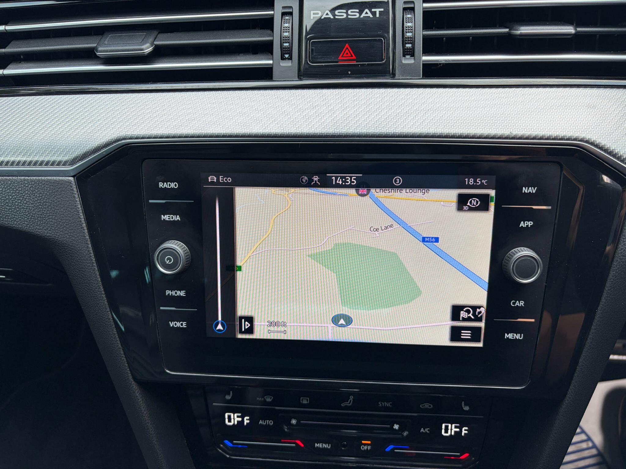 Volkswagen Passat view 18