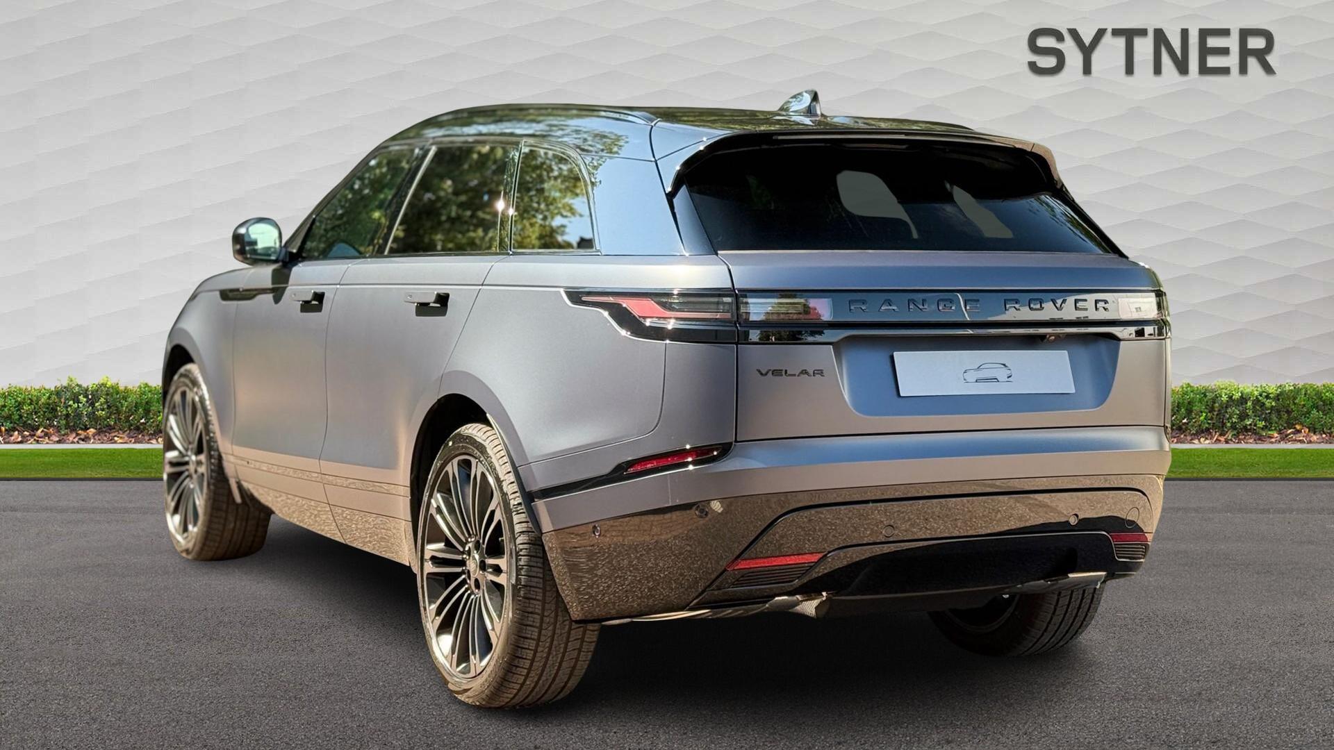 Land Rover Range Rover Velar view 2
