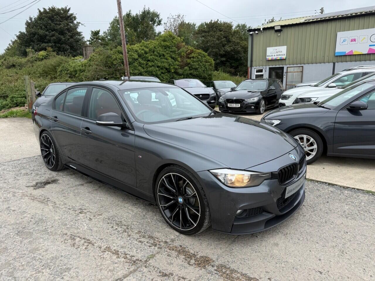 BMW 3 Series view 6