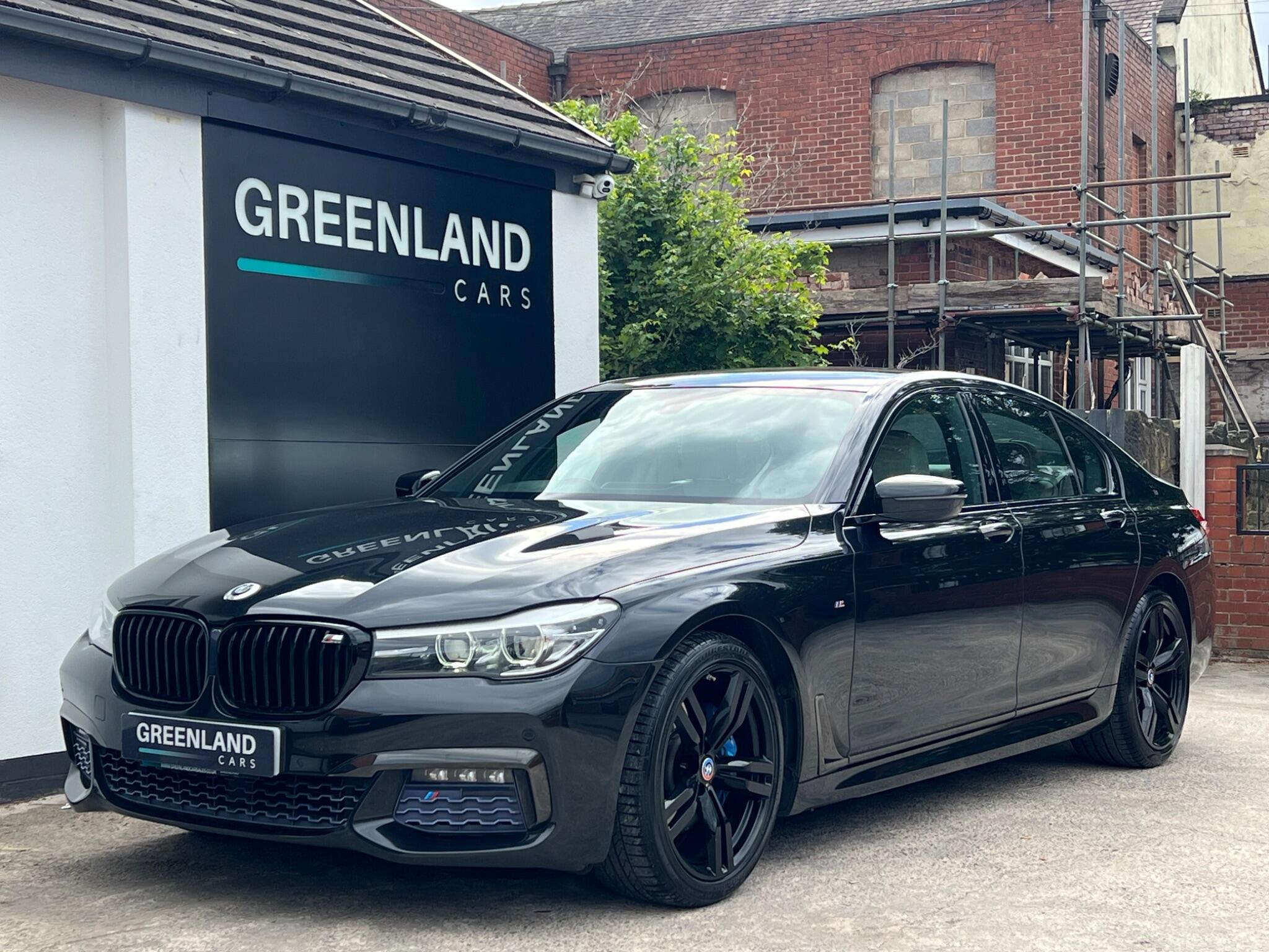 BMW 7 Series view 33