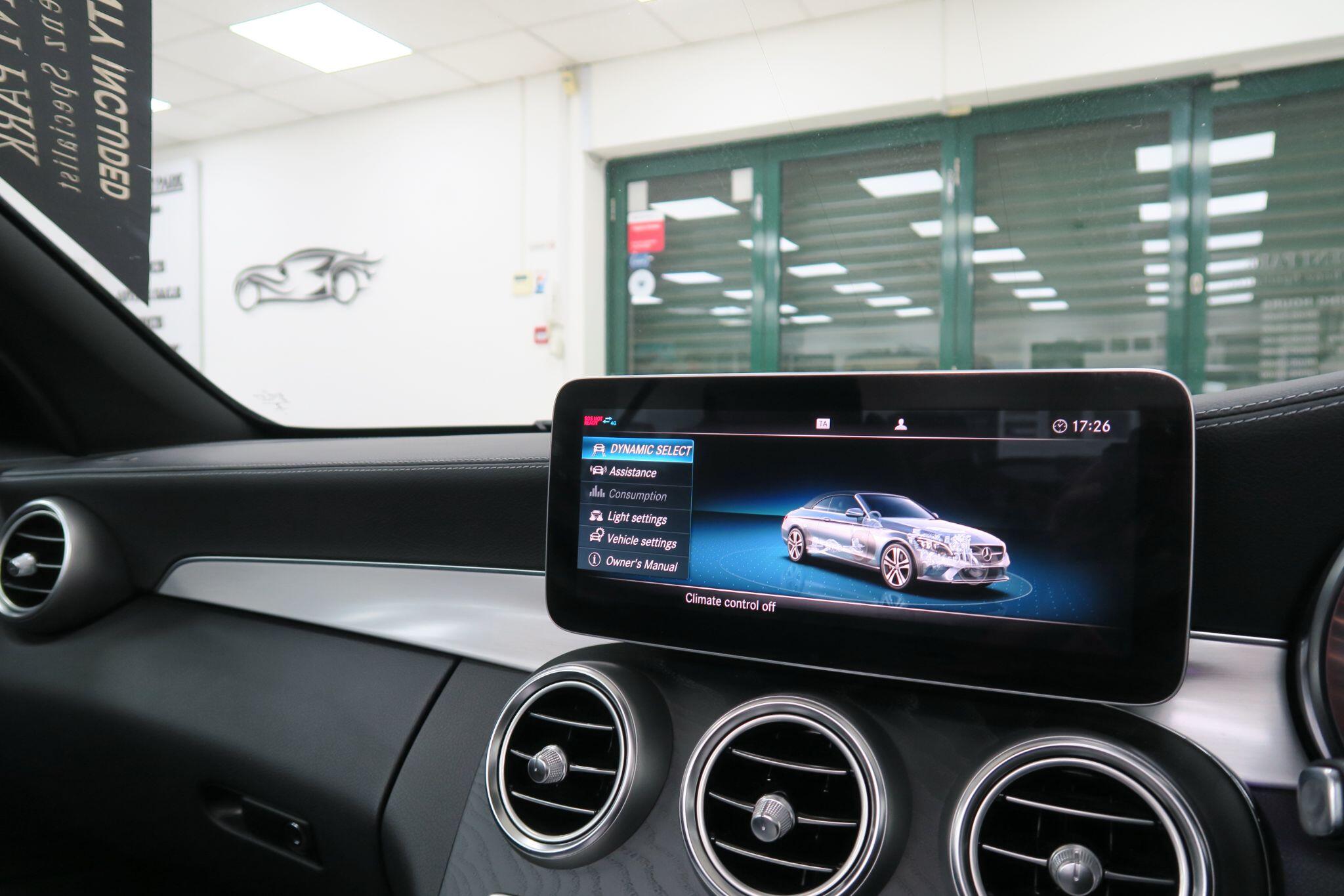 Mercedes-Benz C-Class view 15