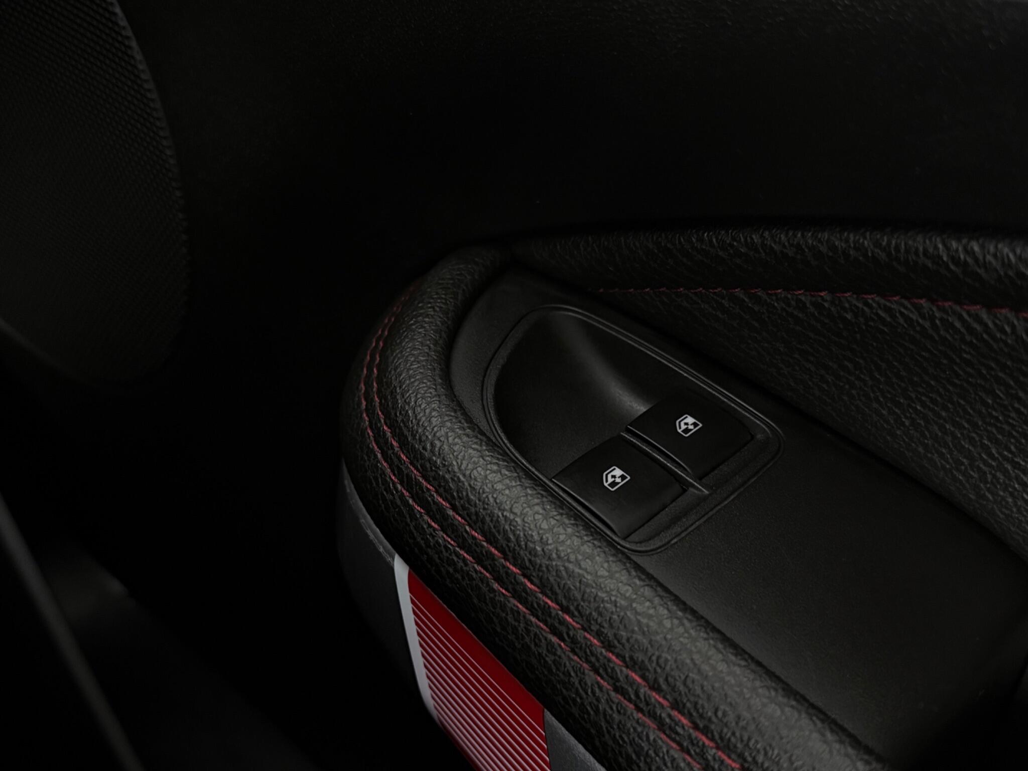 Vauxhall Adam view 18