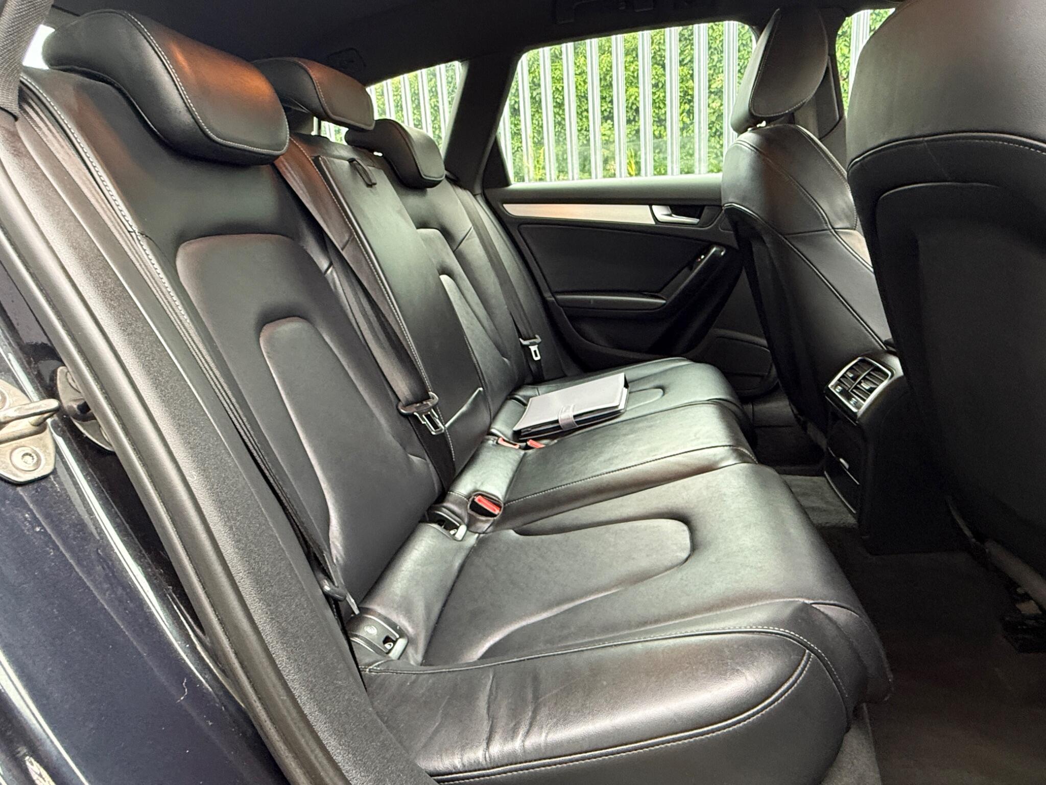 2015 Audi A4 Avant image 30