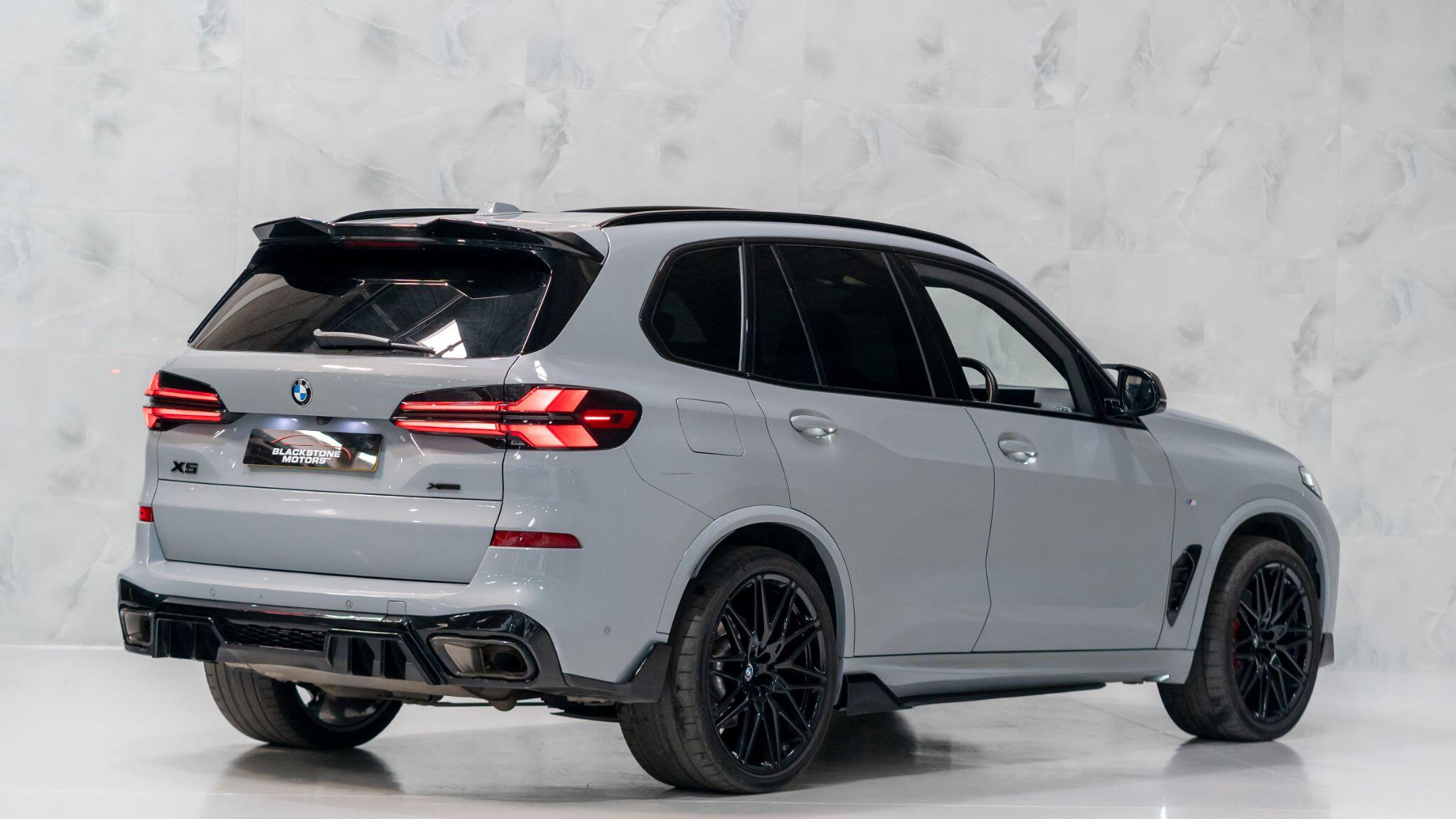 BMW X5 view 7