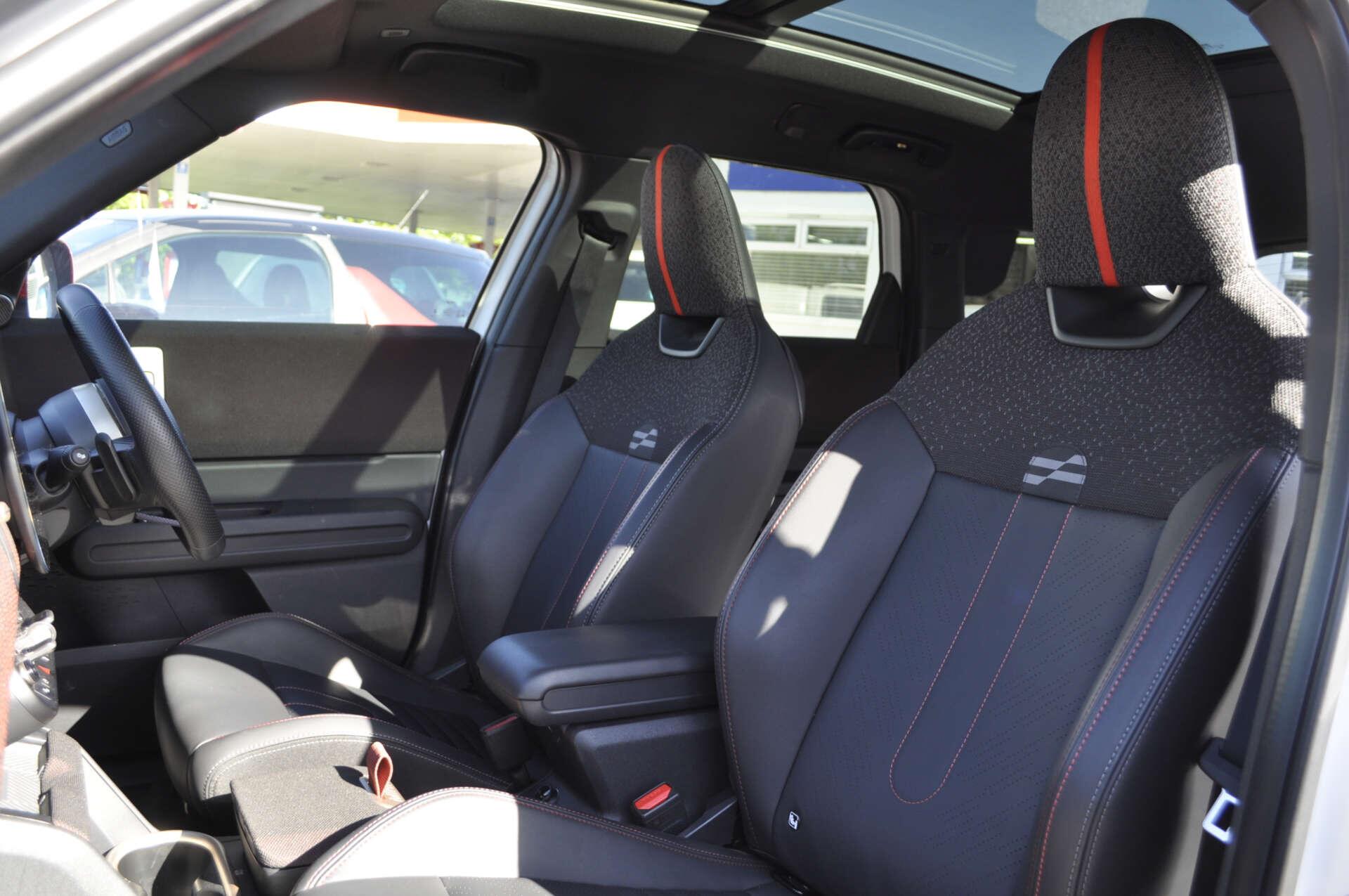 Mini Countryman view 13