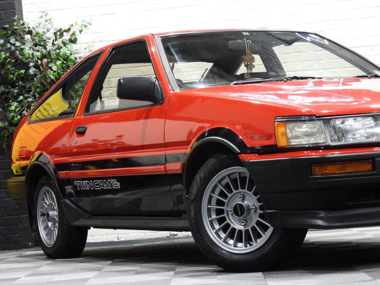Toyota Corolla view 7