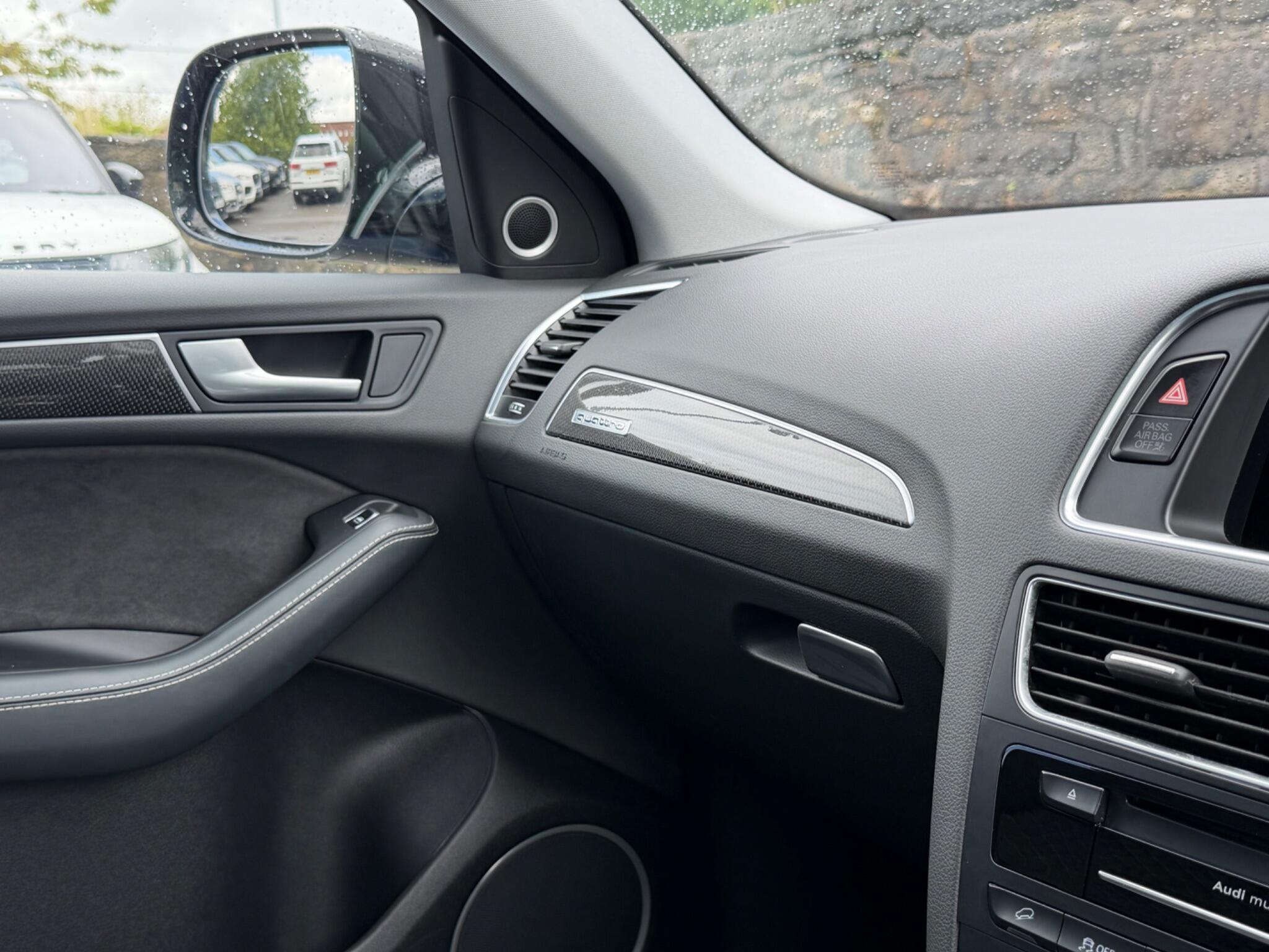 Audi SQ5 view 53