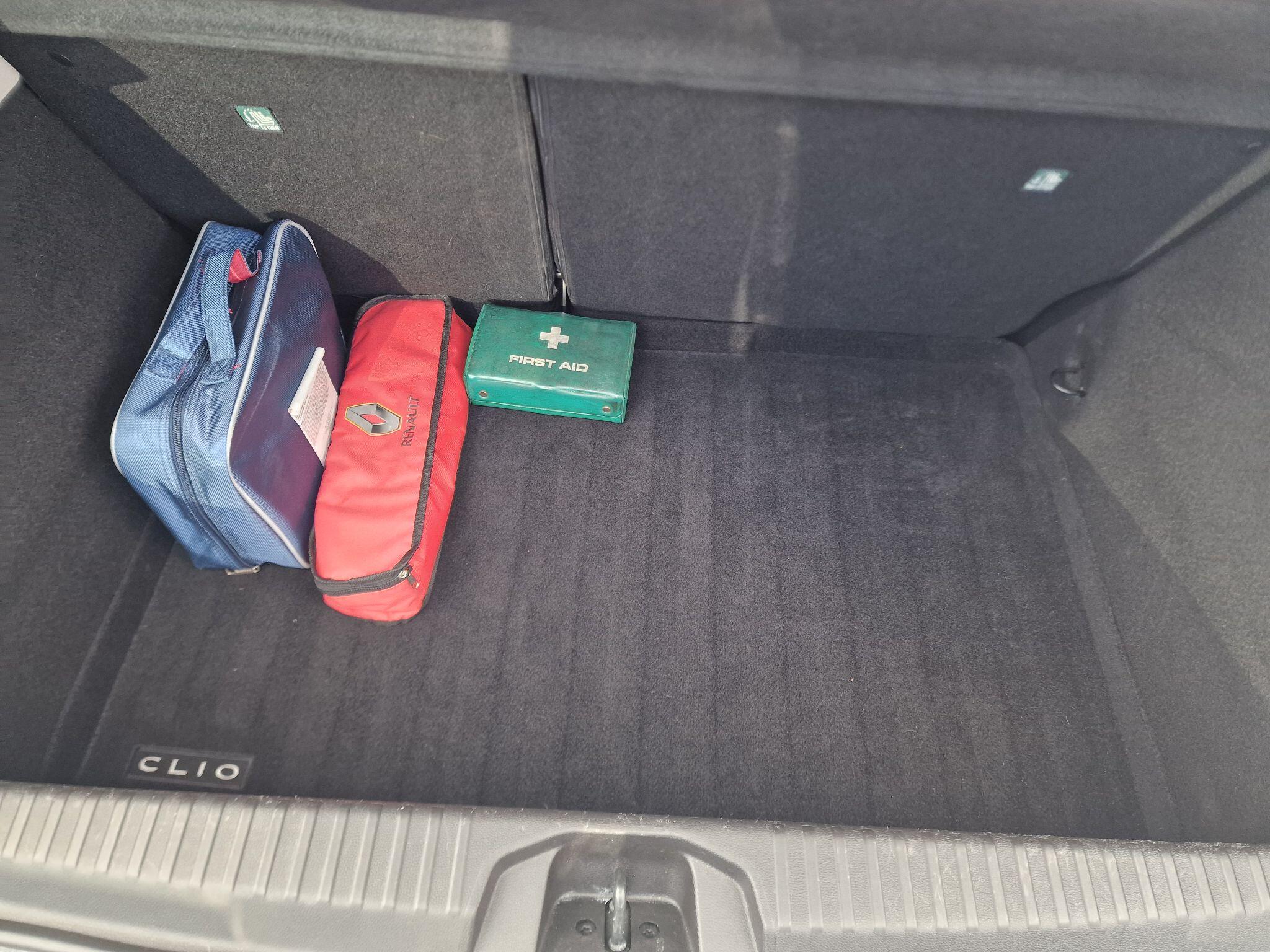 Renault Clio view 38