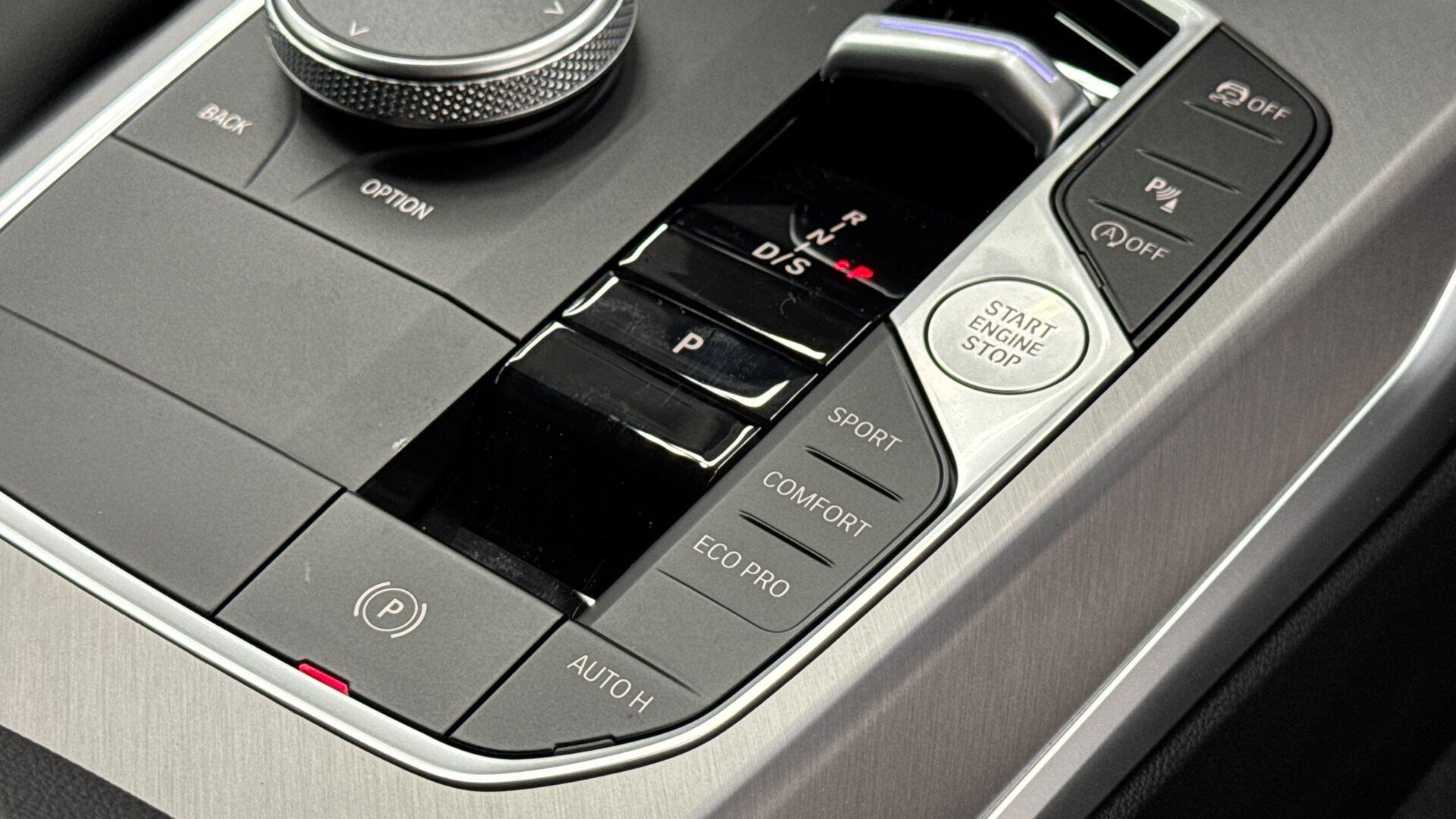 BMW 2 Series view 19