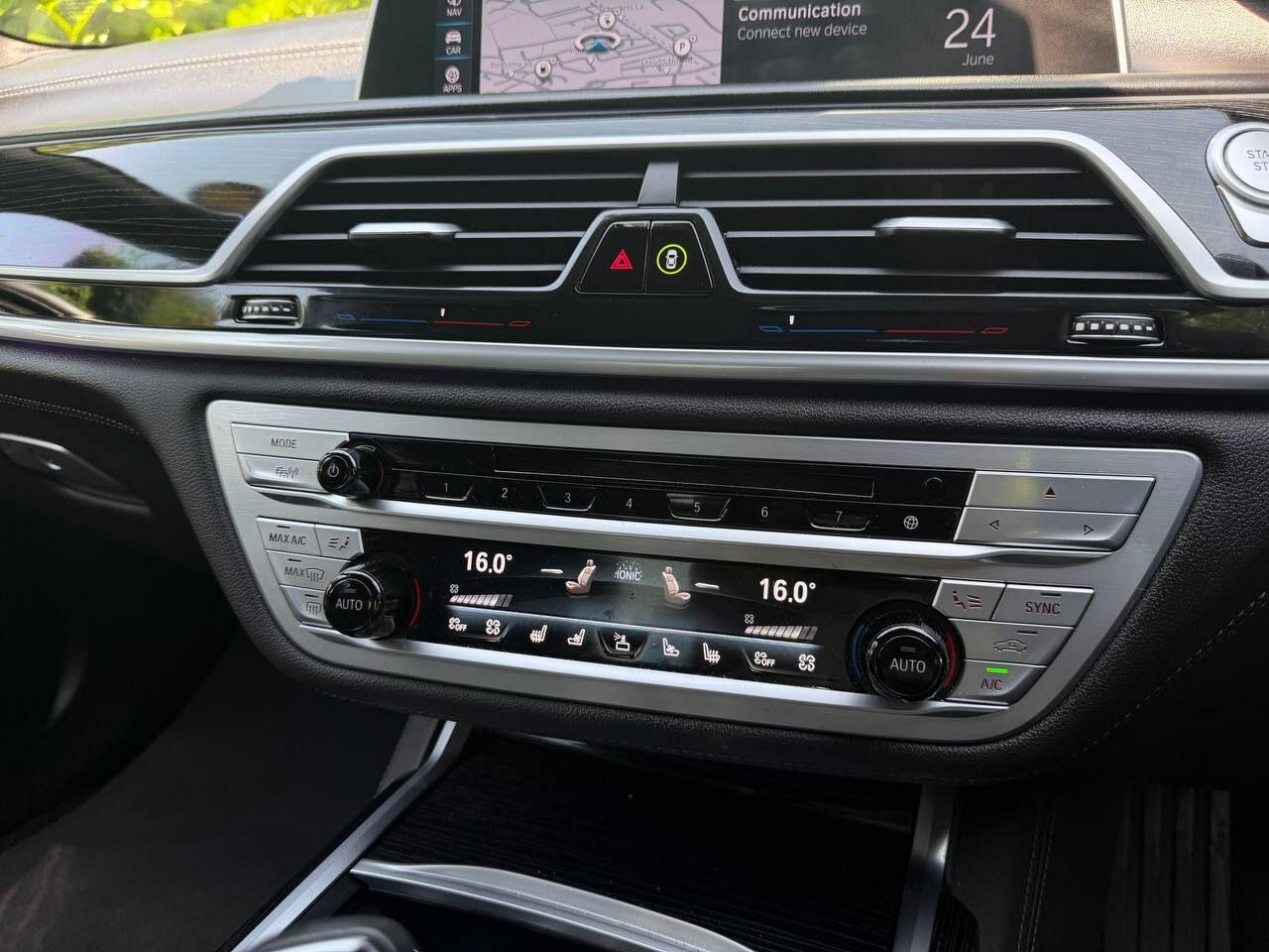 BMW 7 Series view 54