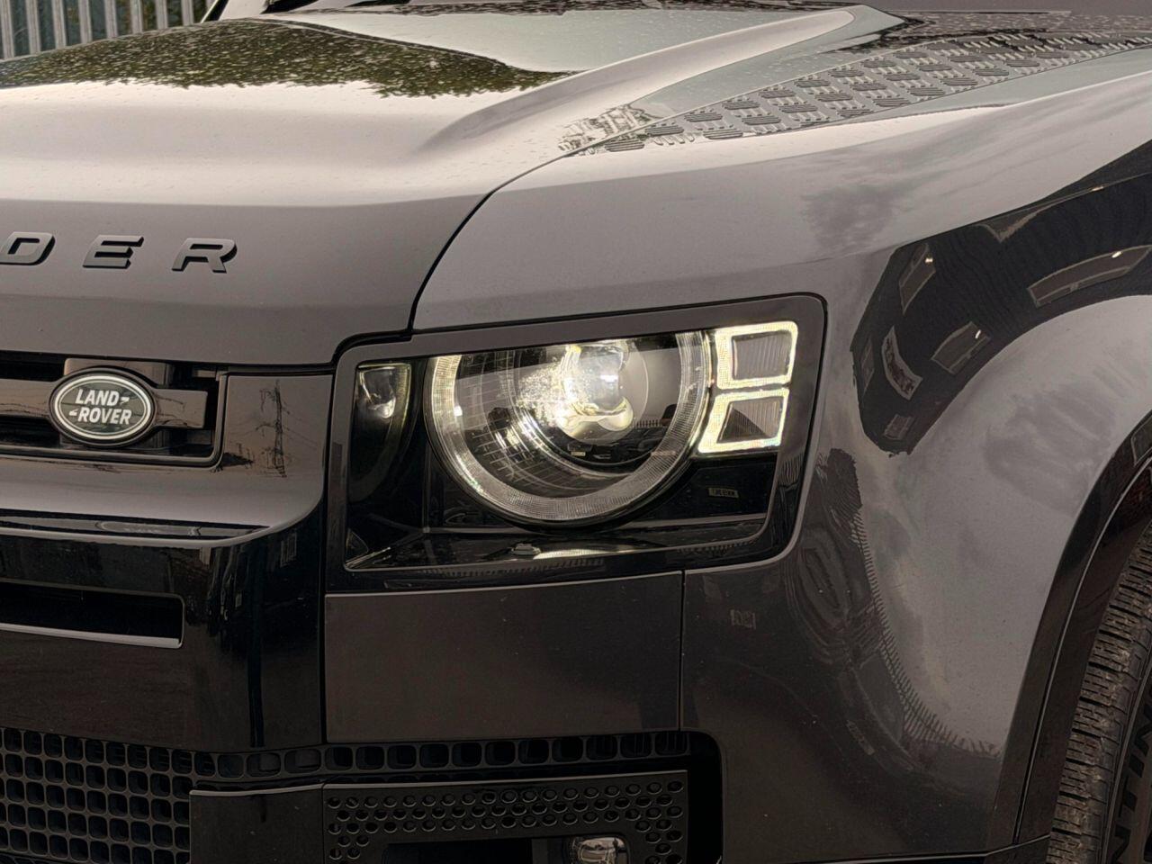 Land Rover Defender view 16