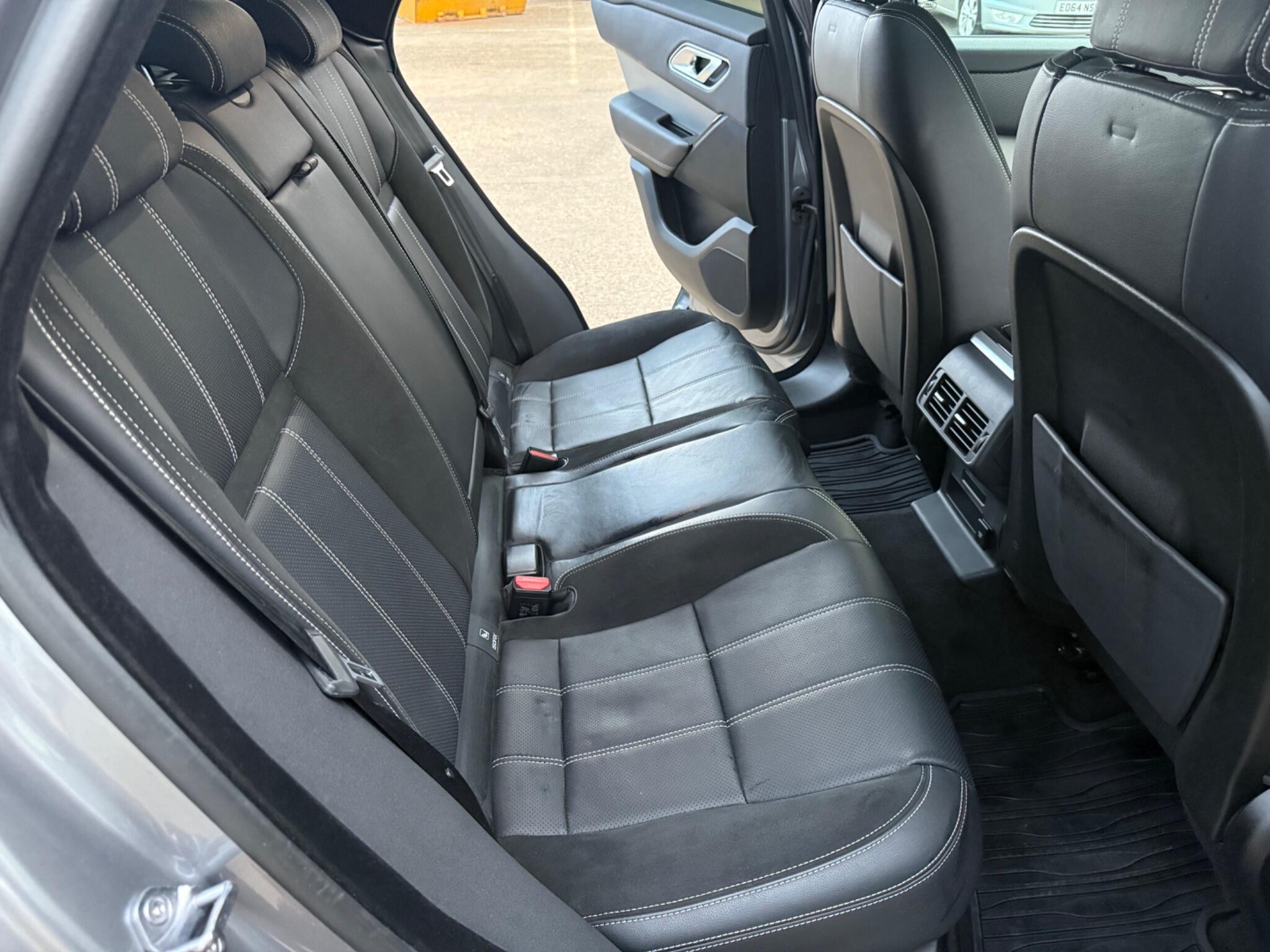 Land Rover Range Rover Velar view 28